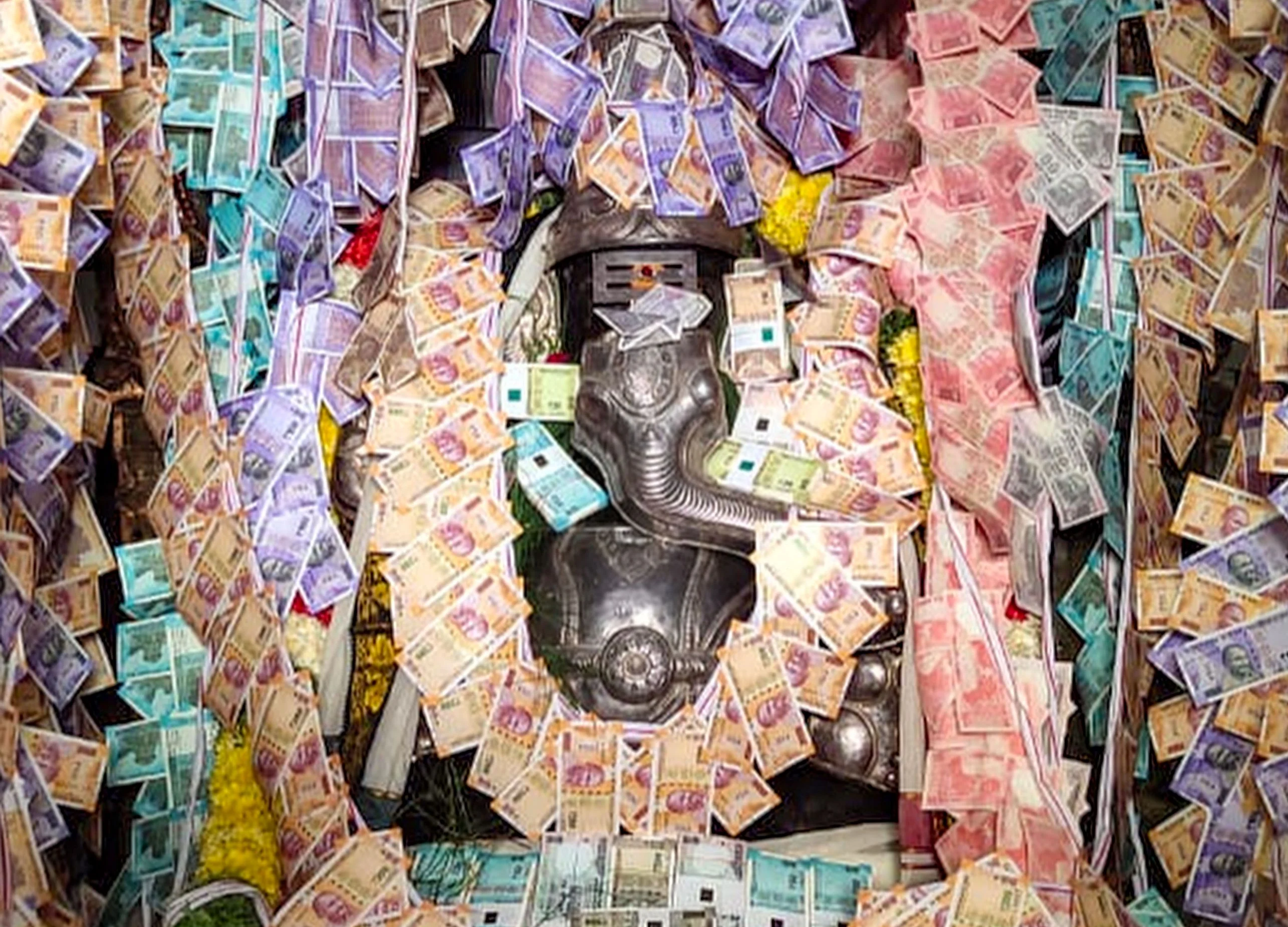 Cash Is King, But Digital Is Divine, Says RBI