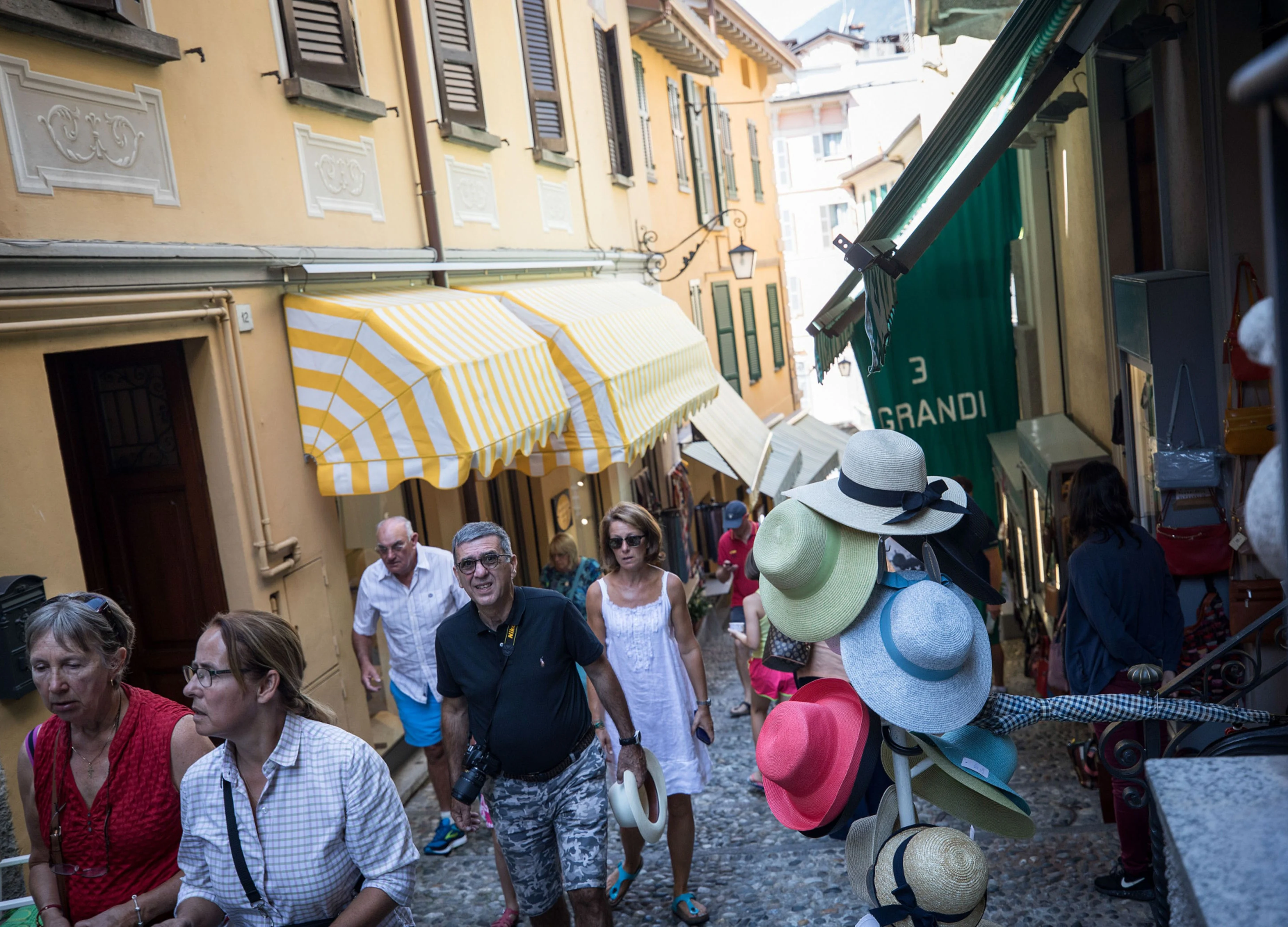 Dazed Italy Bickers and Seeks Reason for Coronavirus Spread