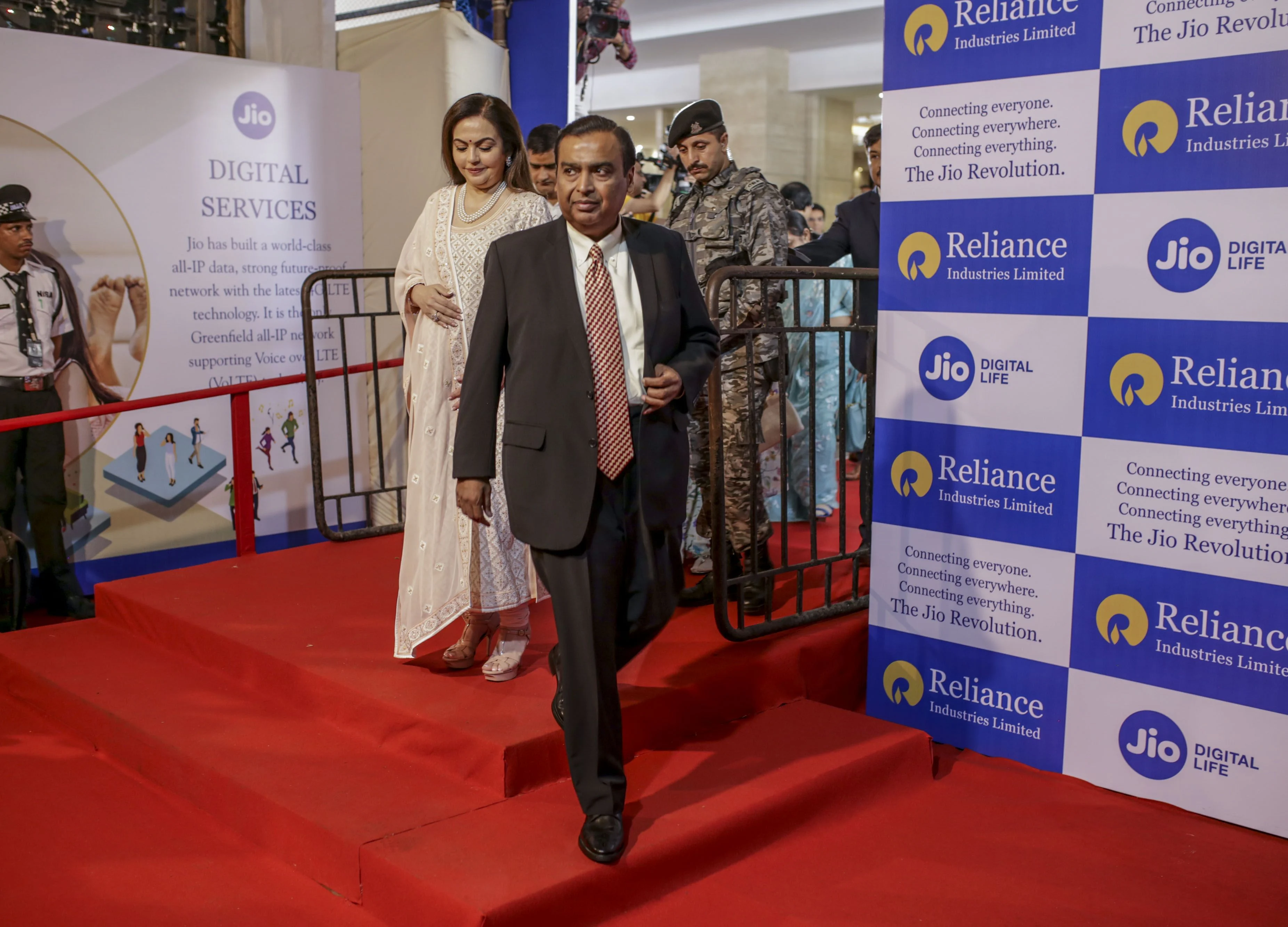 Mukesh Ambani’s Reliance Industries Slides 30% From Record High