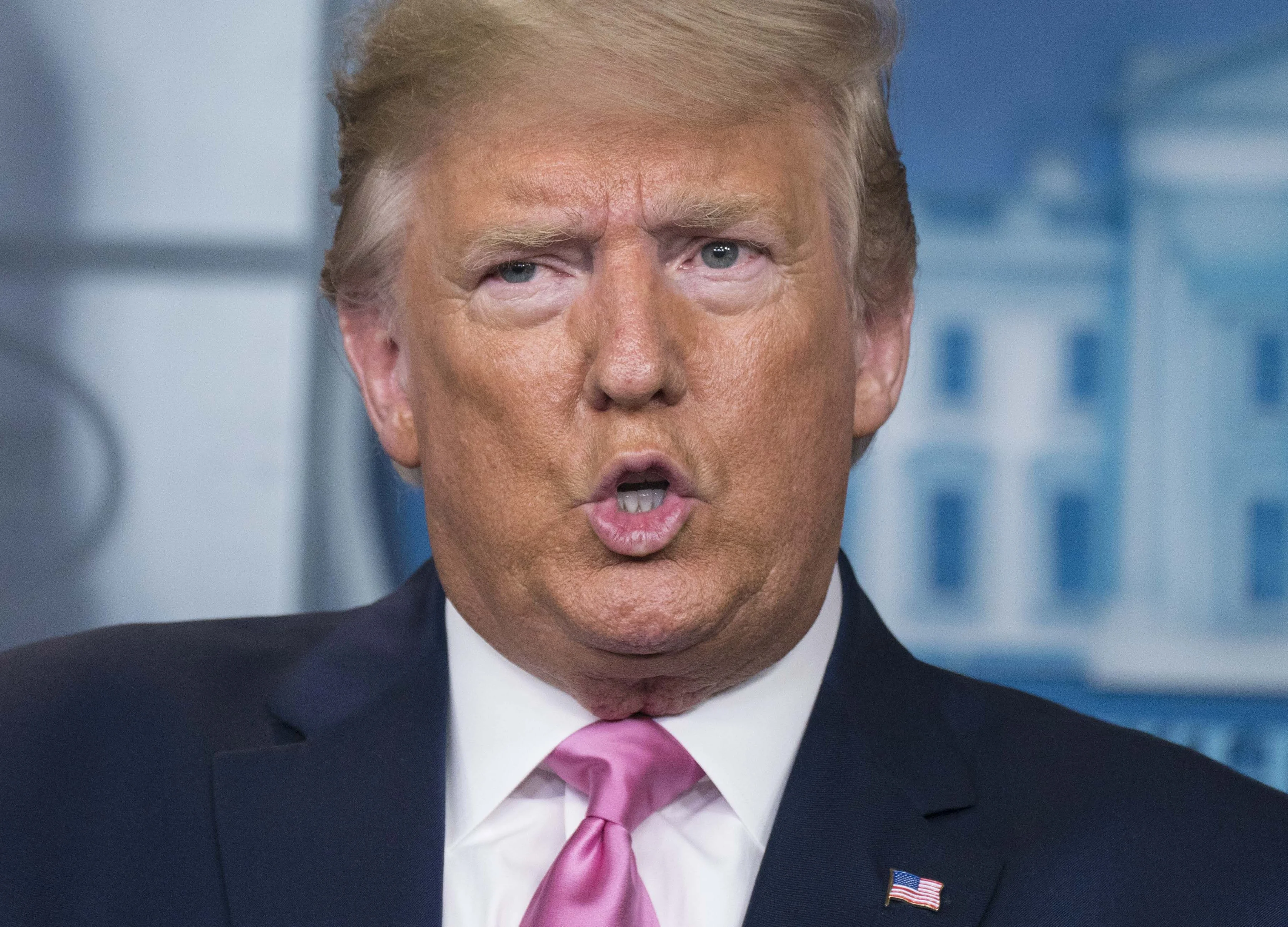 Trump Seeks United Coronavirus Front After Days of Mixed Signals