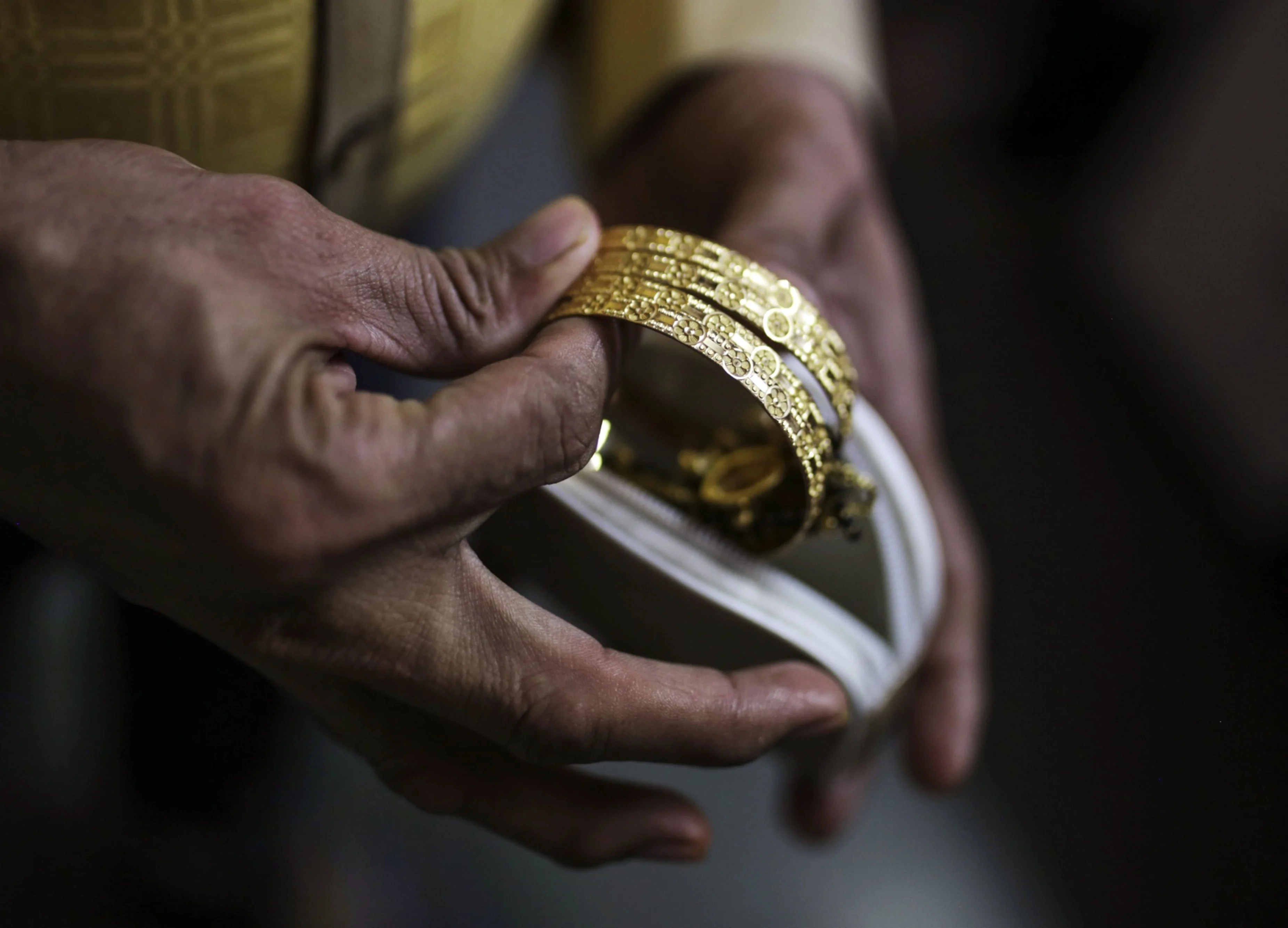 Gold ETFs in India Lure Inflows Even as Buyers Shun Jewelry