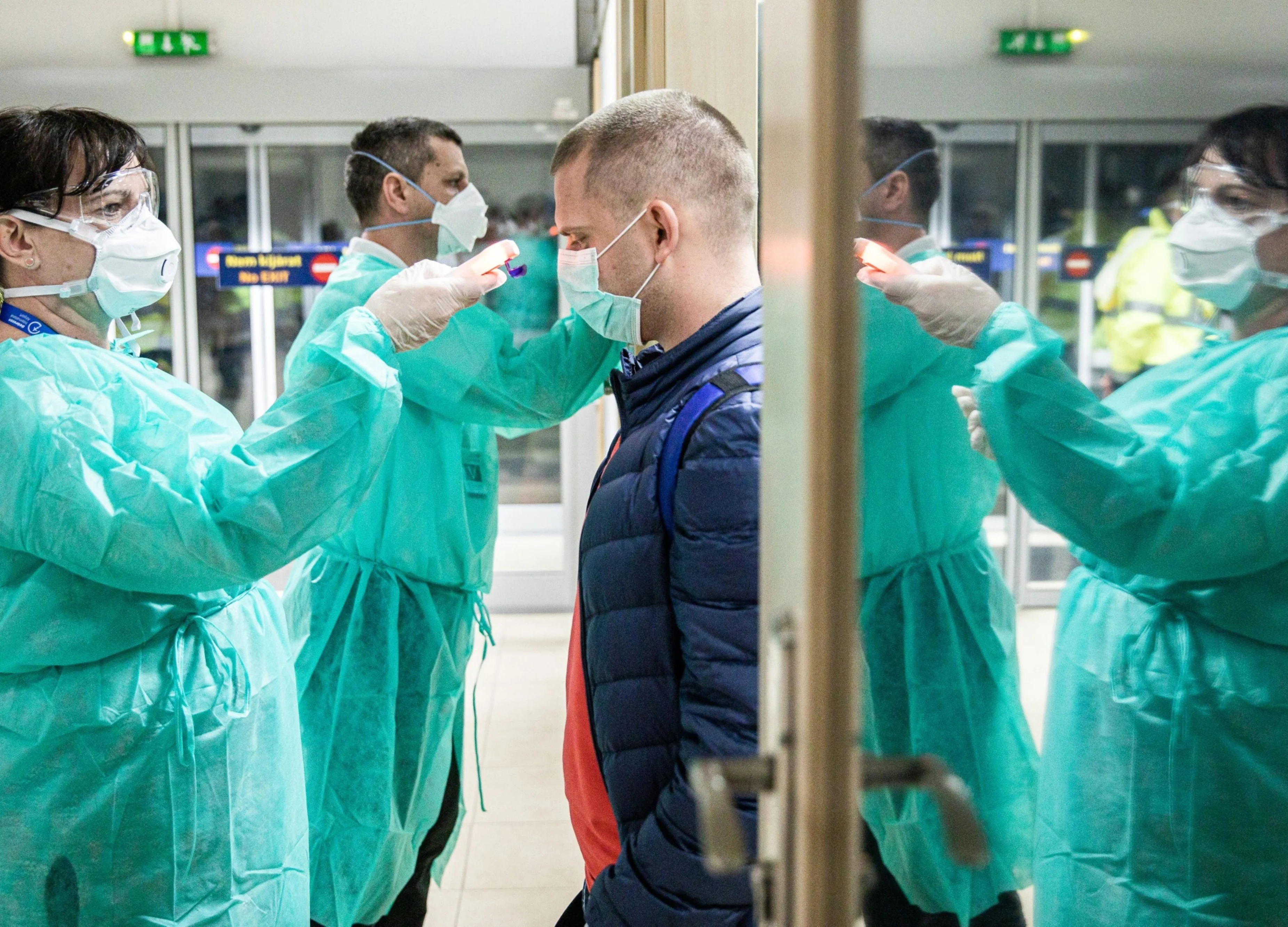 Air Travel Poised for Worst Year on Record Amid Virus Outbreak