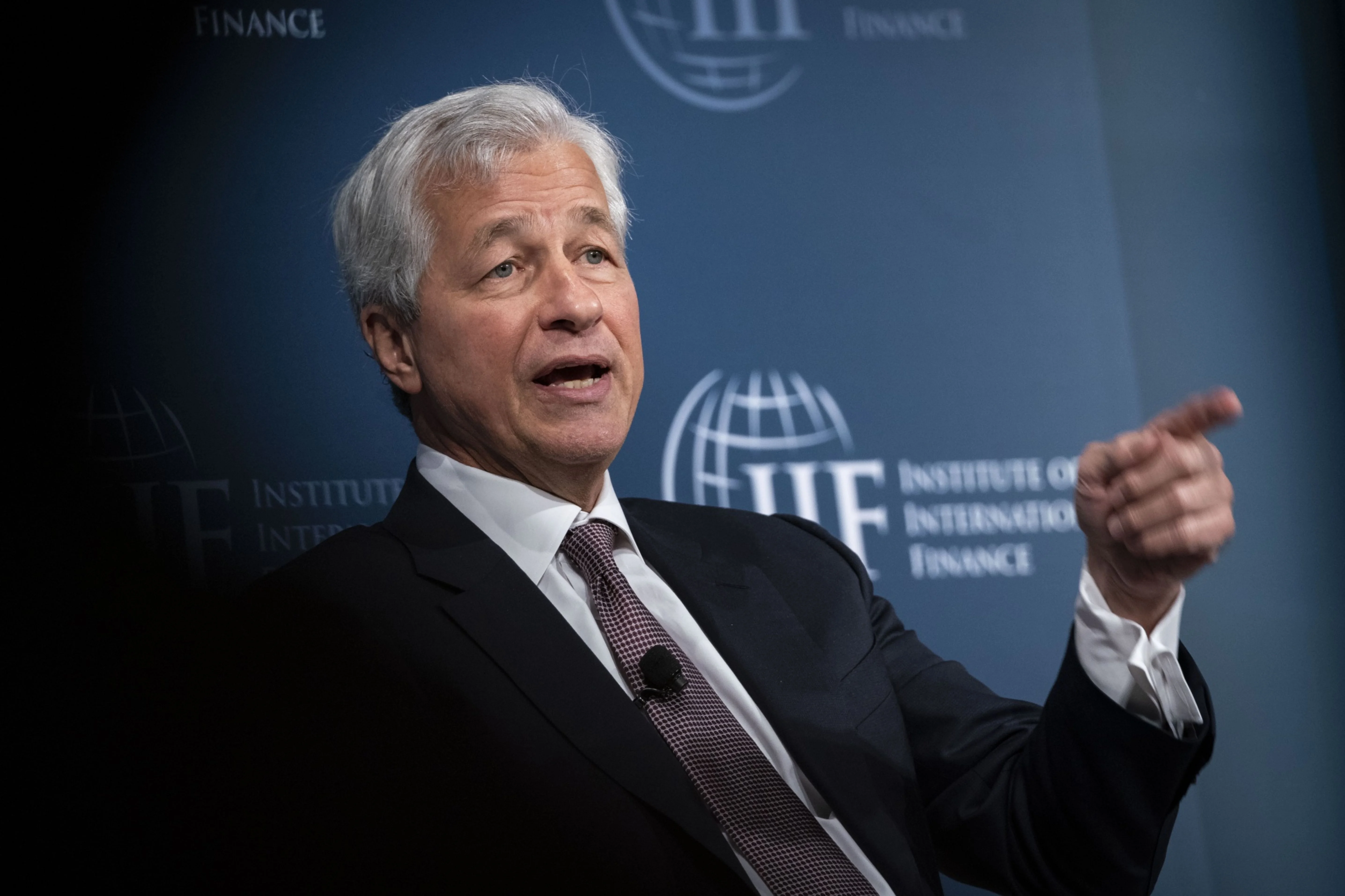 JPMorgan CEO Dimon Has Emergency Heart Surgery