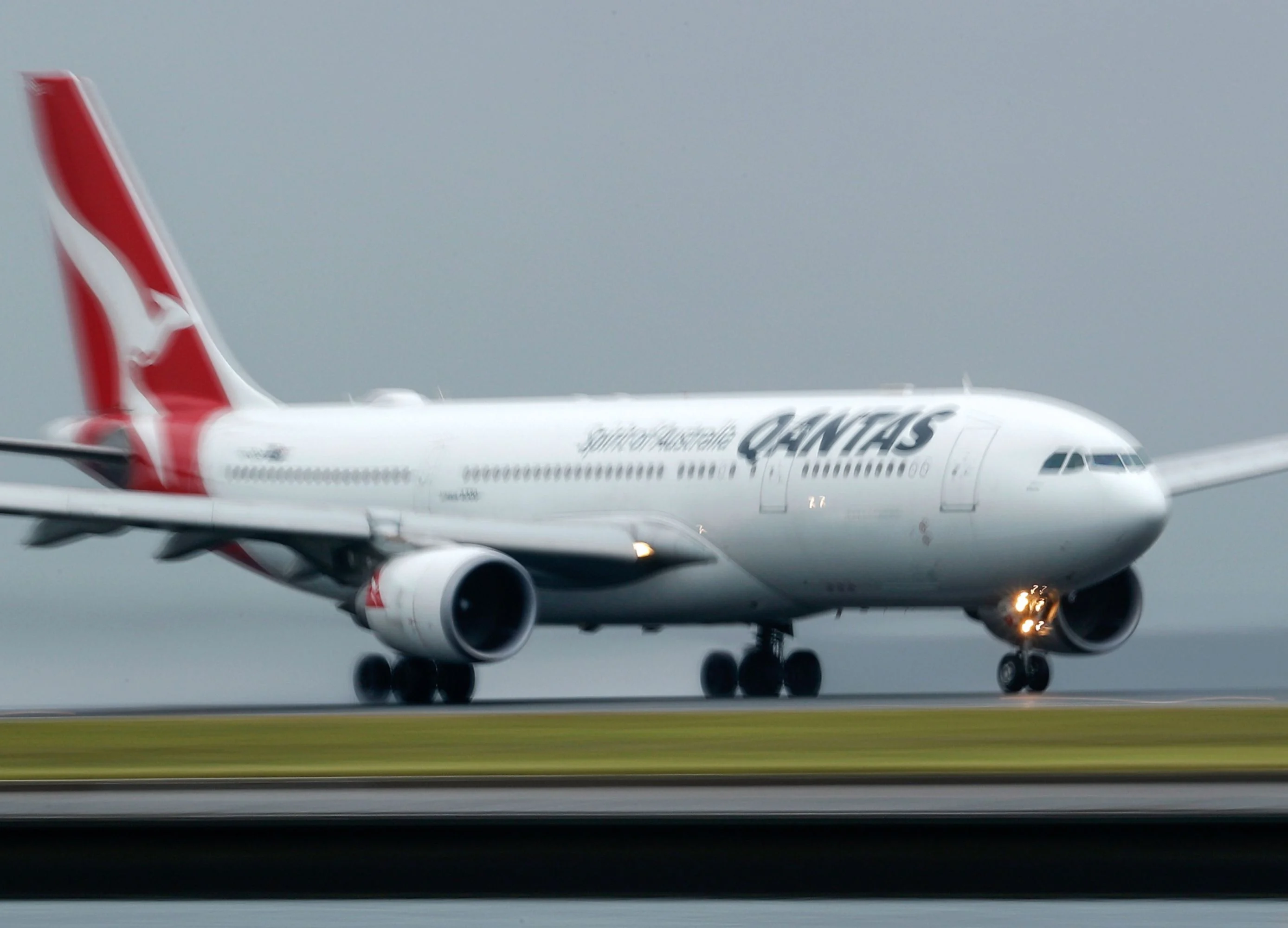 Qantas Axes Almost All Overseas Flights as Virus Ends Demand