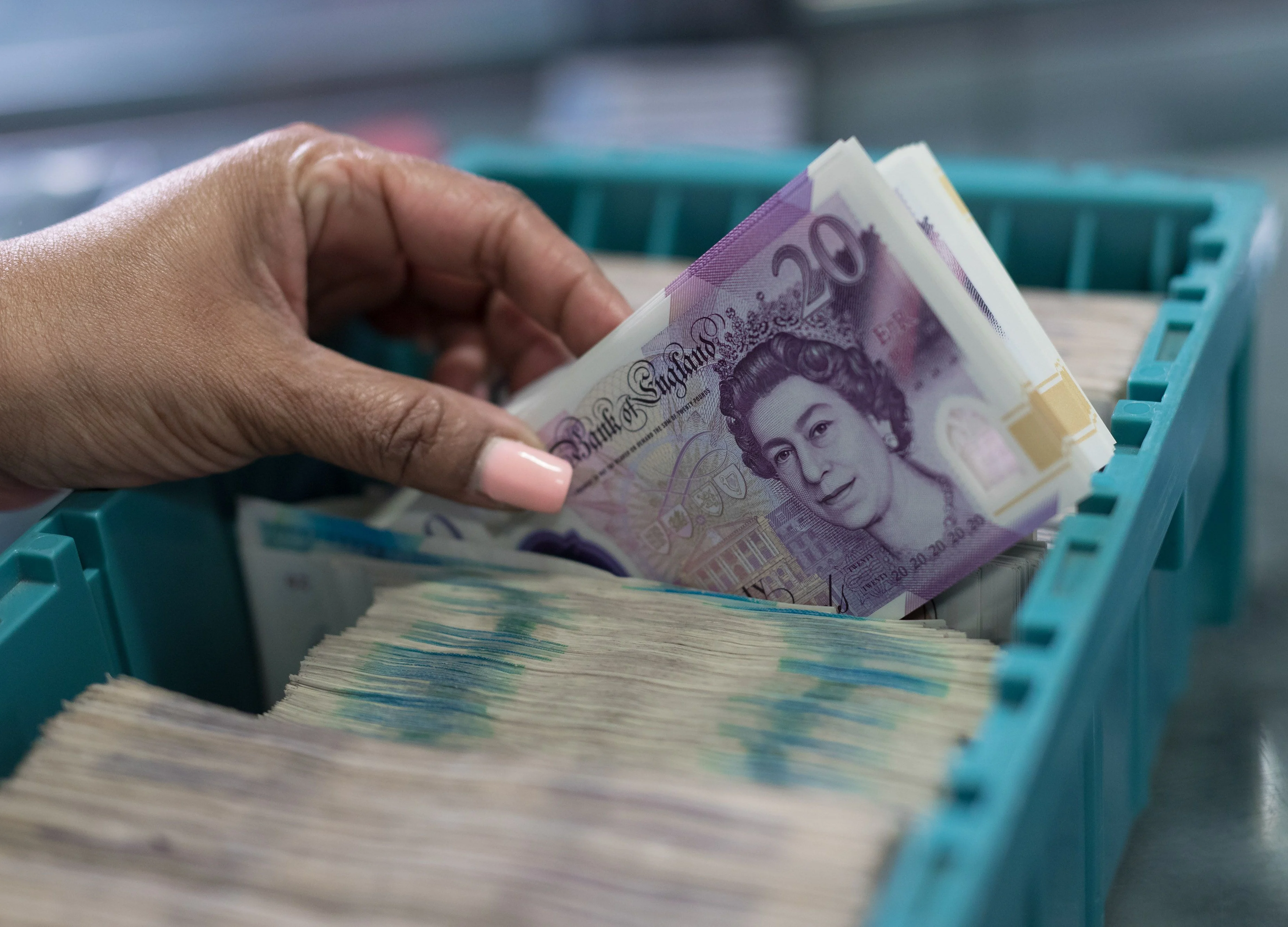Currency Liquidity Vanishes on Mounting Fears of London Hub Slamming Shut