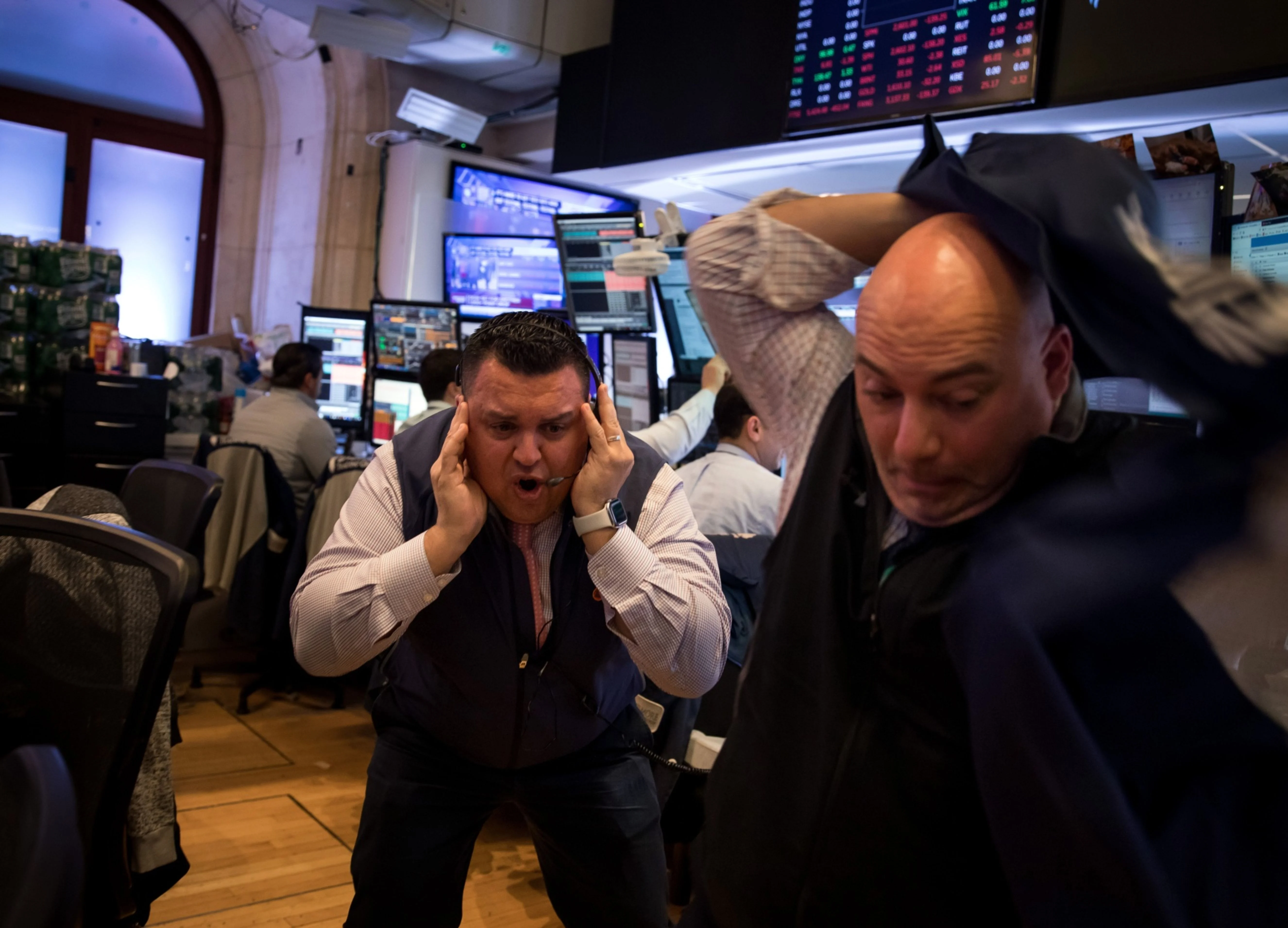 World’s Richest Nearing $1 Trillion Wipeout in 2020 Rout