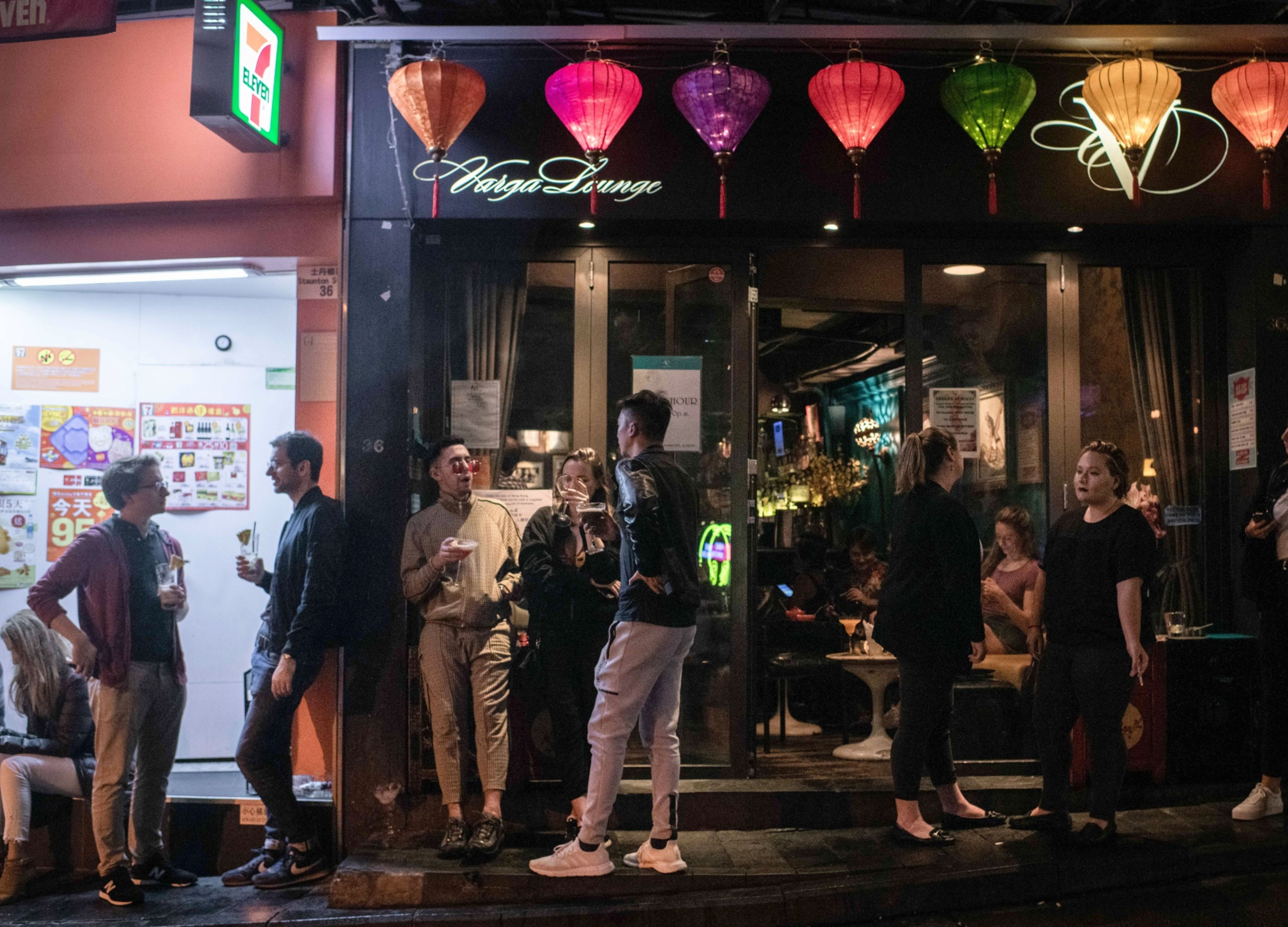 Hong Kong Booze Ban May Wipe Out Thousands of Bars and Restaurants