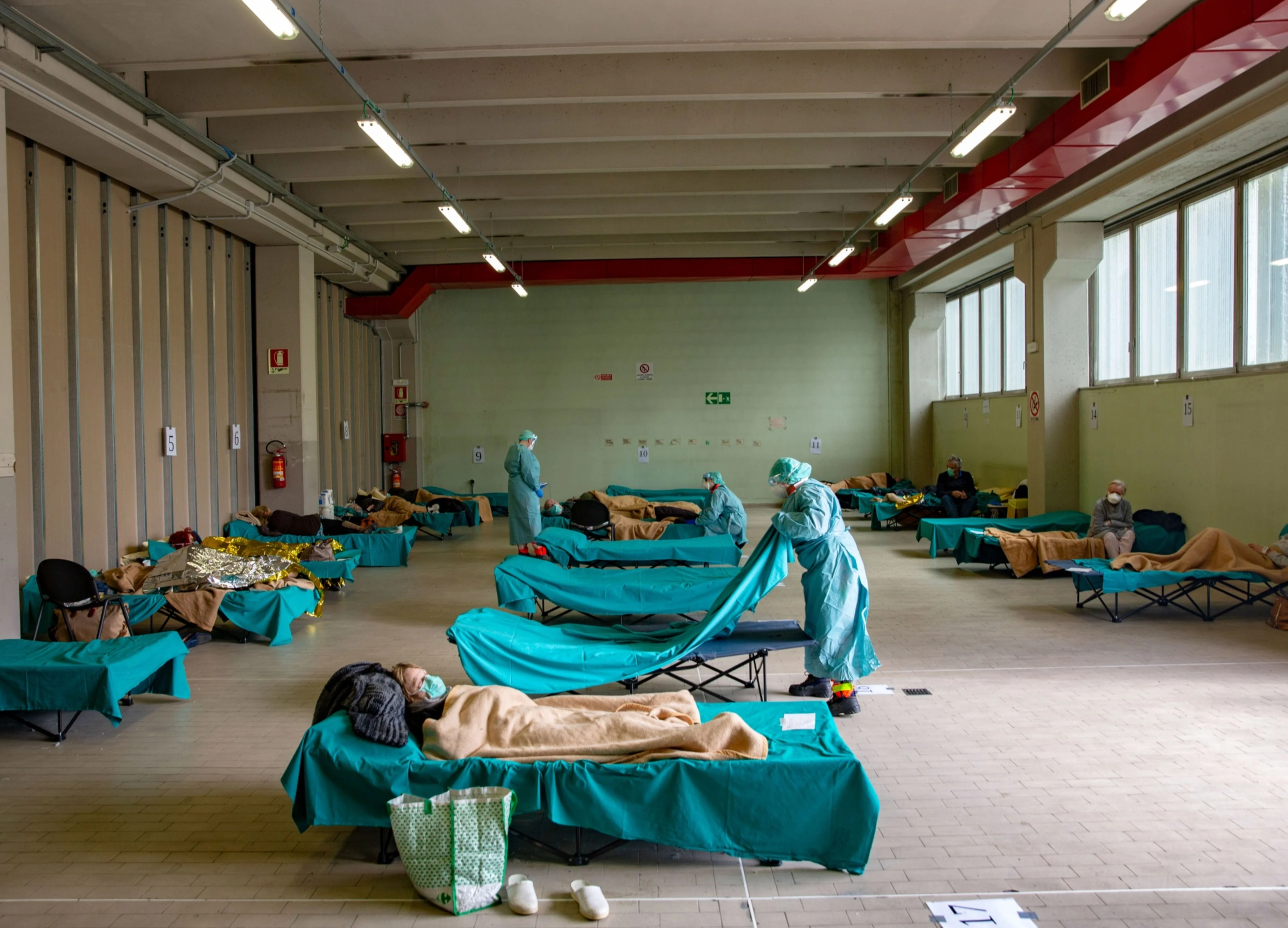 Italy’s New Coronavirus Cases Decline as Measures Kick In