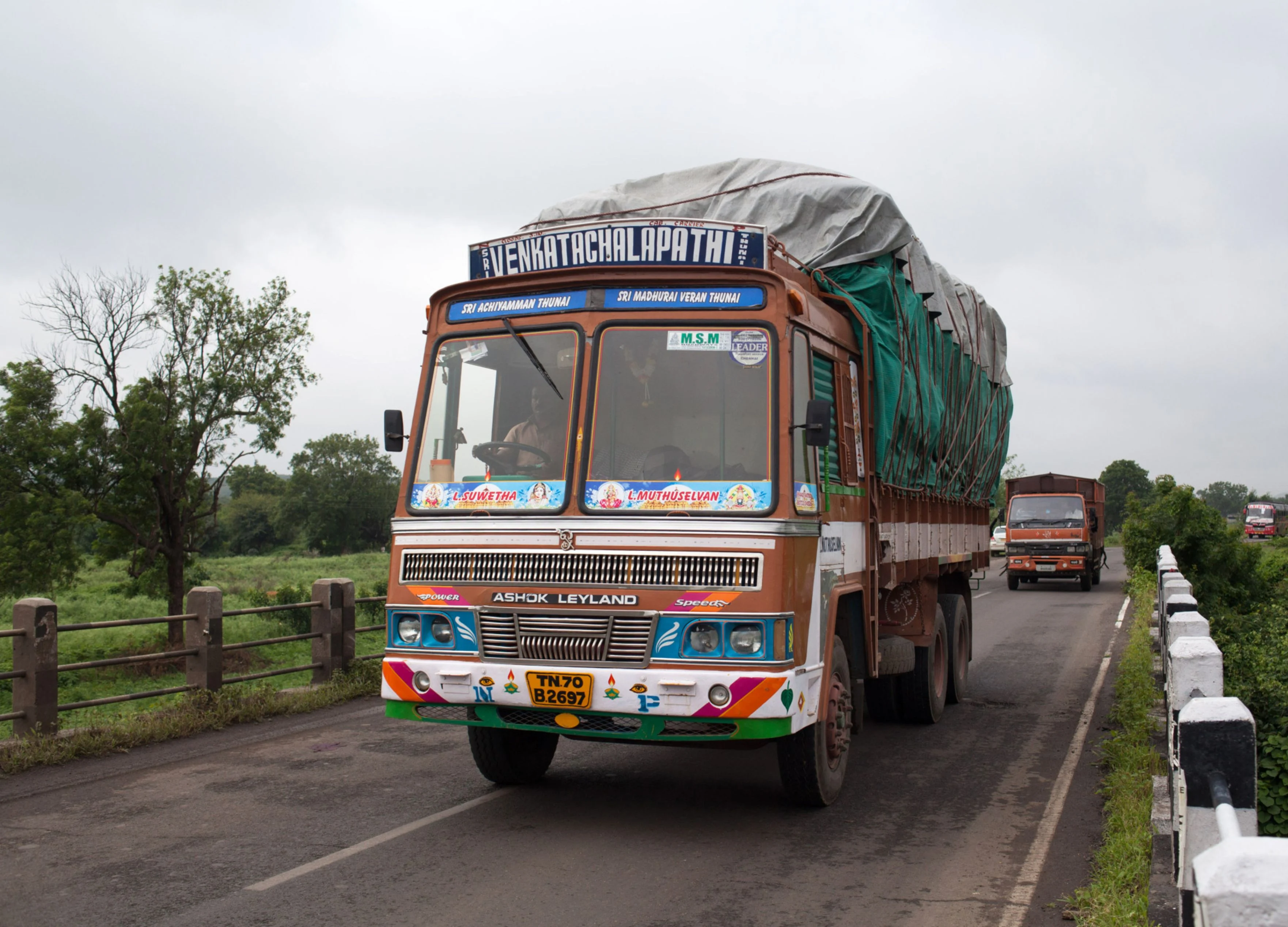 Ashok Leyland Scales Back Hinduja Leyland Finance Stake Purchase Plan