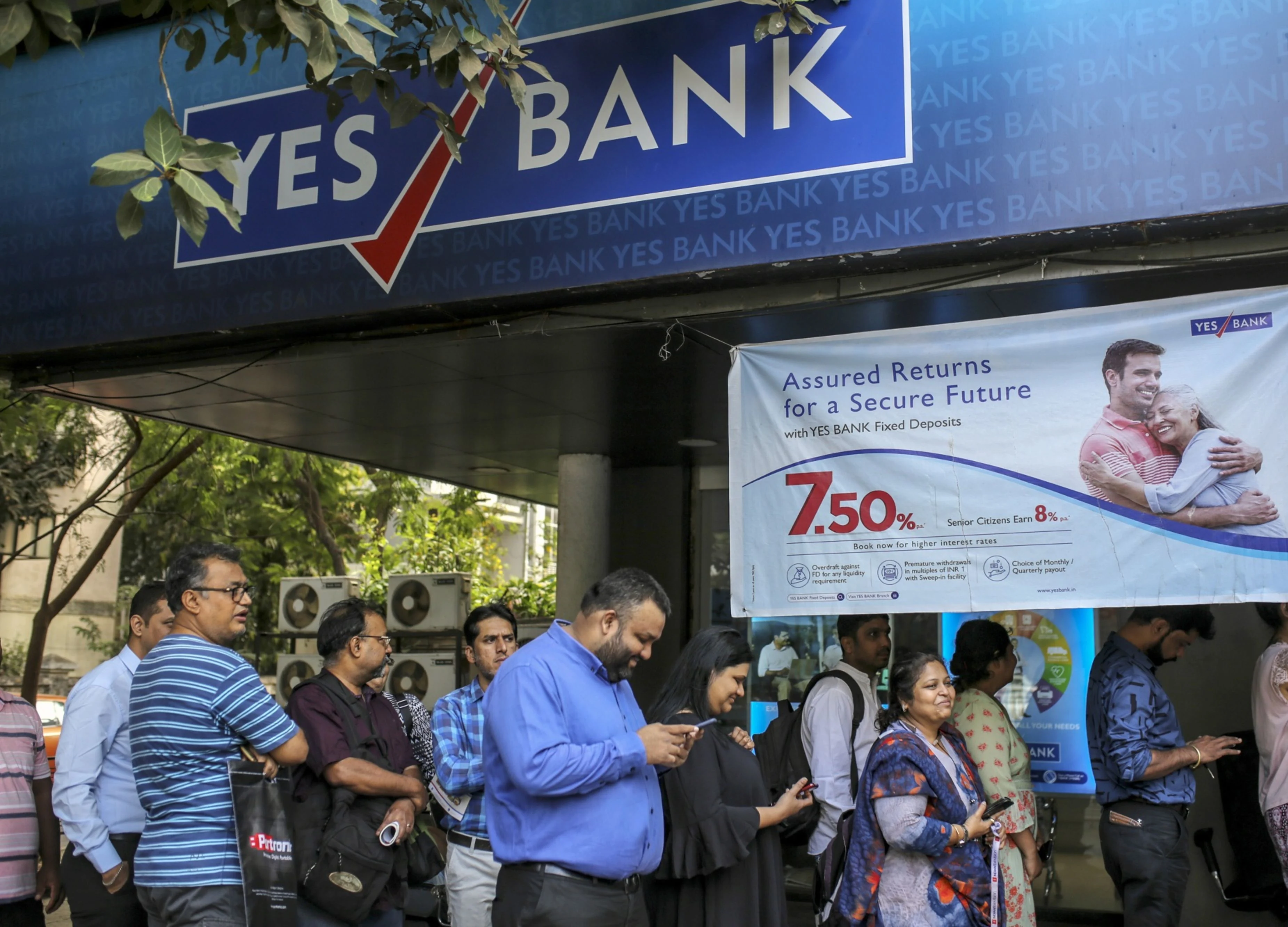 Yes Bank Scam: CBI Carries Out Searches At Seven Locations