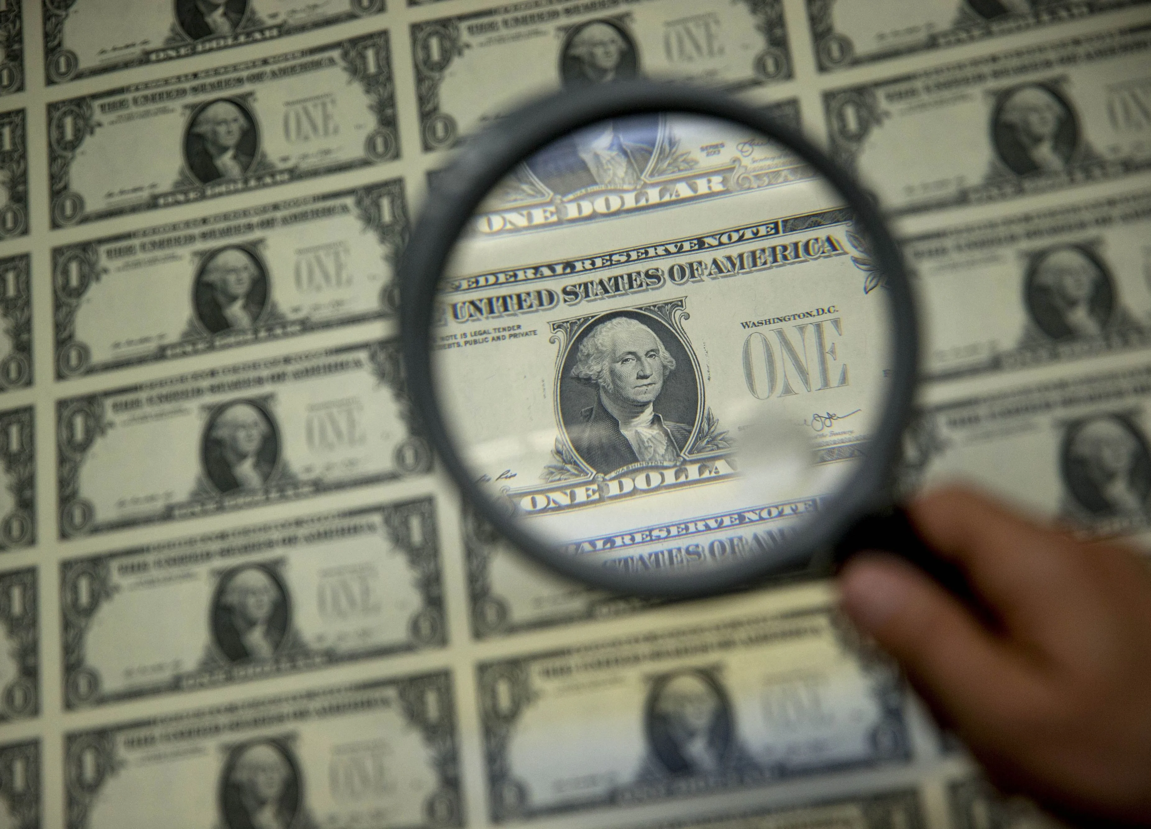 Rescue Pledge Triggers Biggest Treasury Bond Rout Since 1982