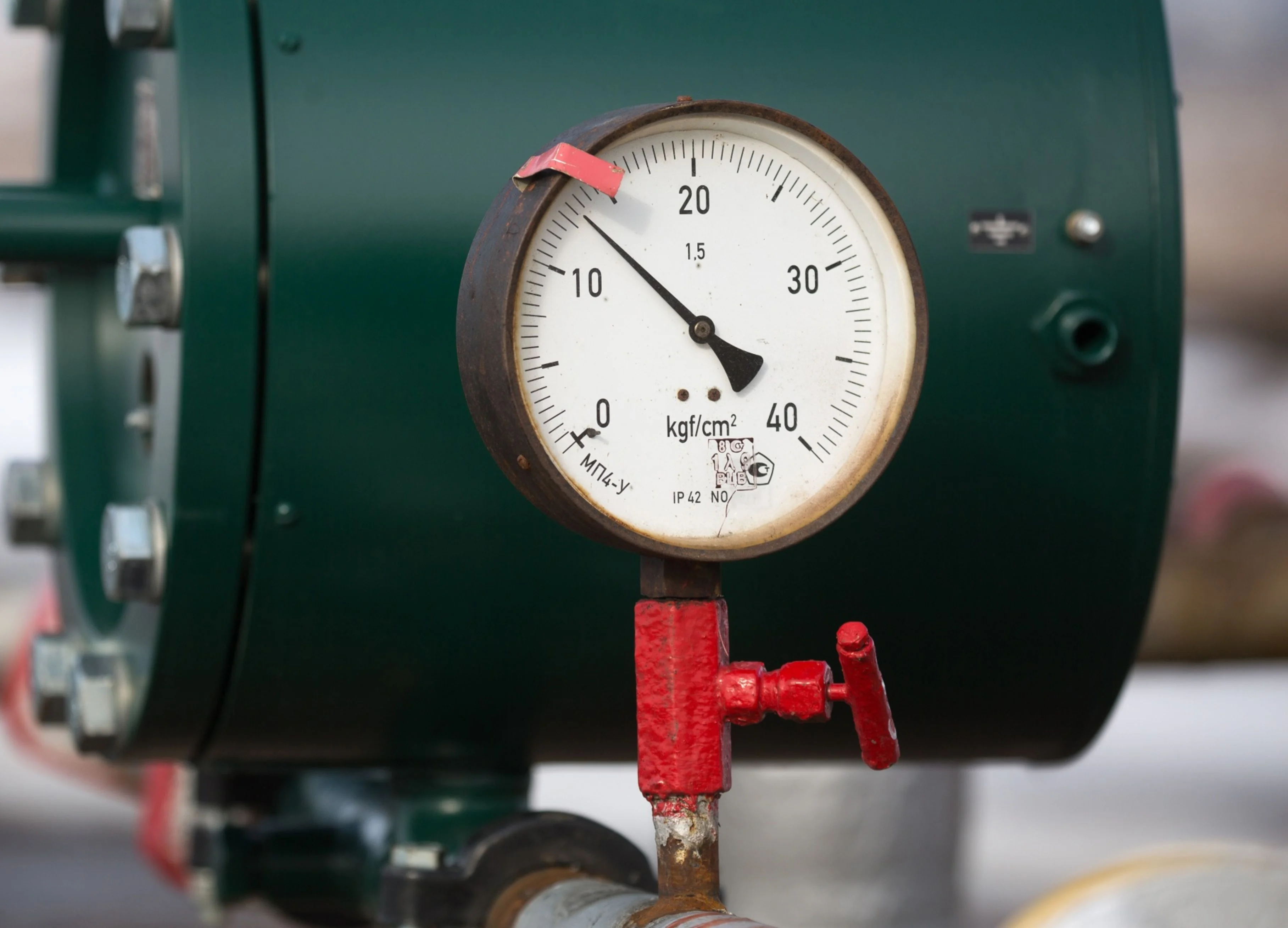 Oil Slumps to Lowest Since 2016 as Demand Collapse Triggers Rout