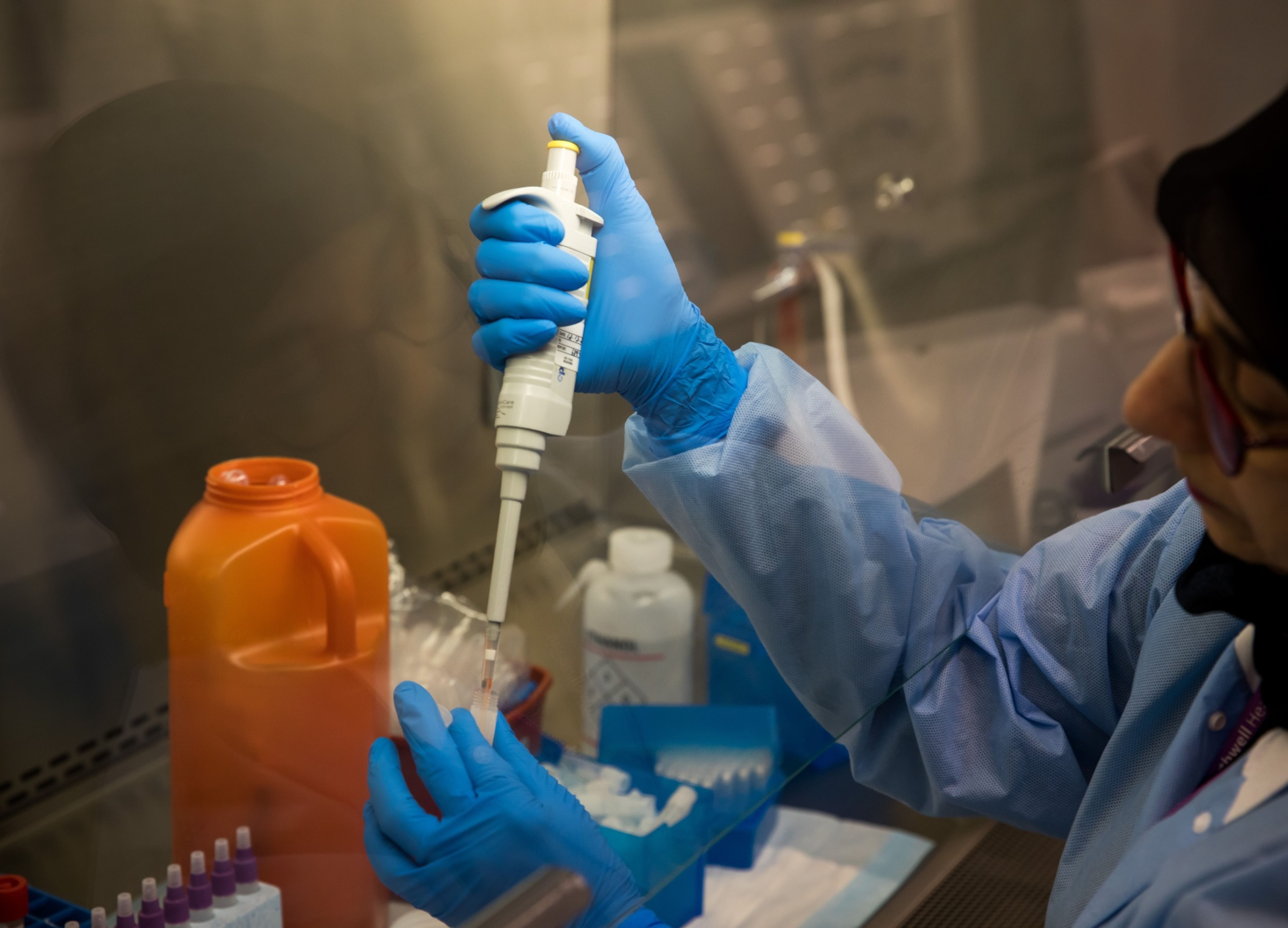 New Virus Test Shortens Wait to 2.5 Hours From Two Days