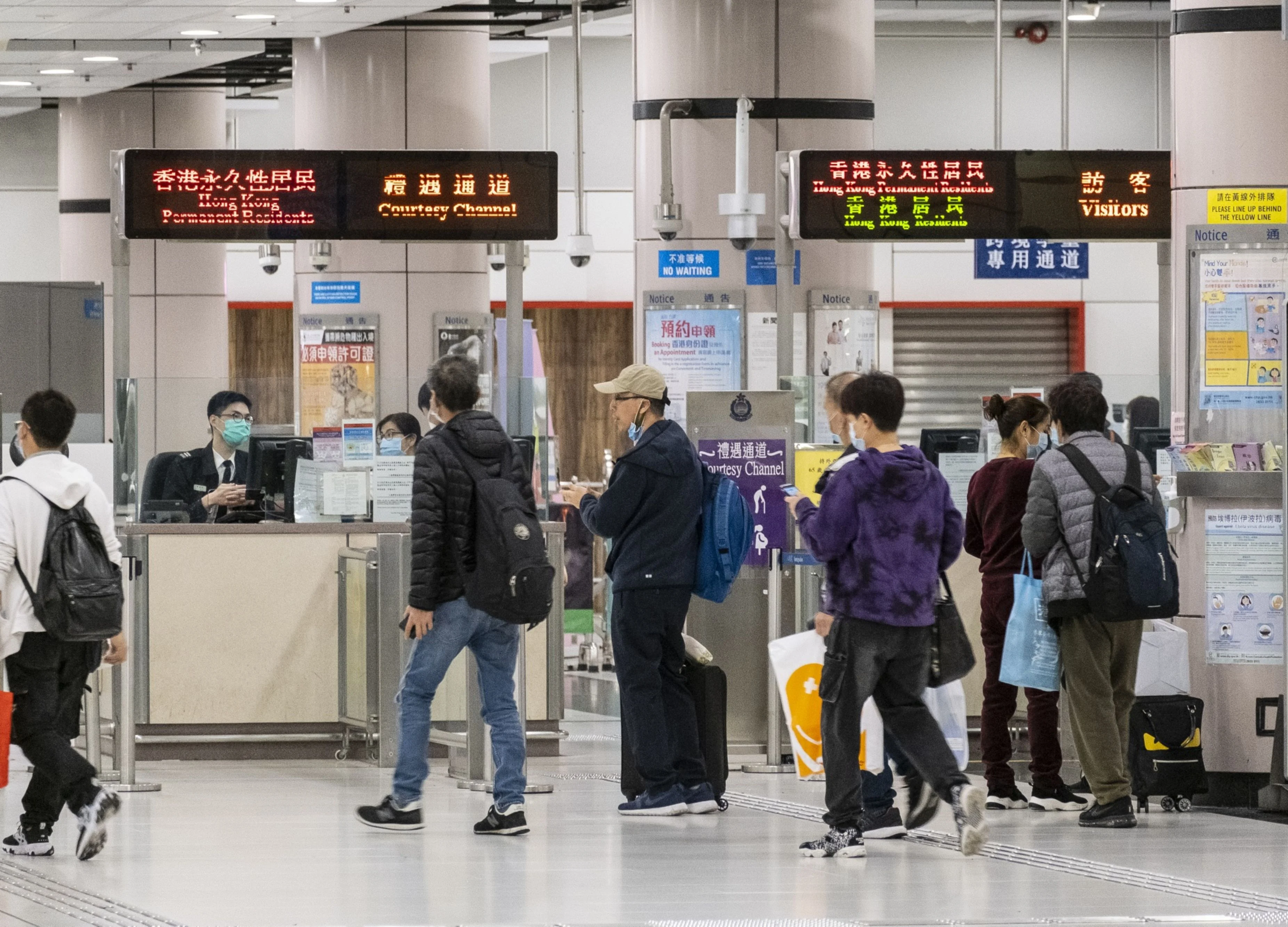 China Seals Borders to Most Foreigners Starting Saturday