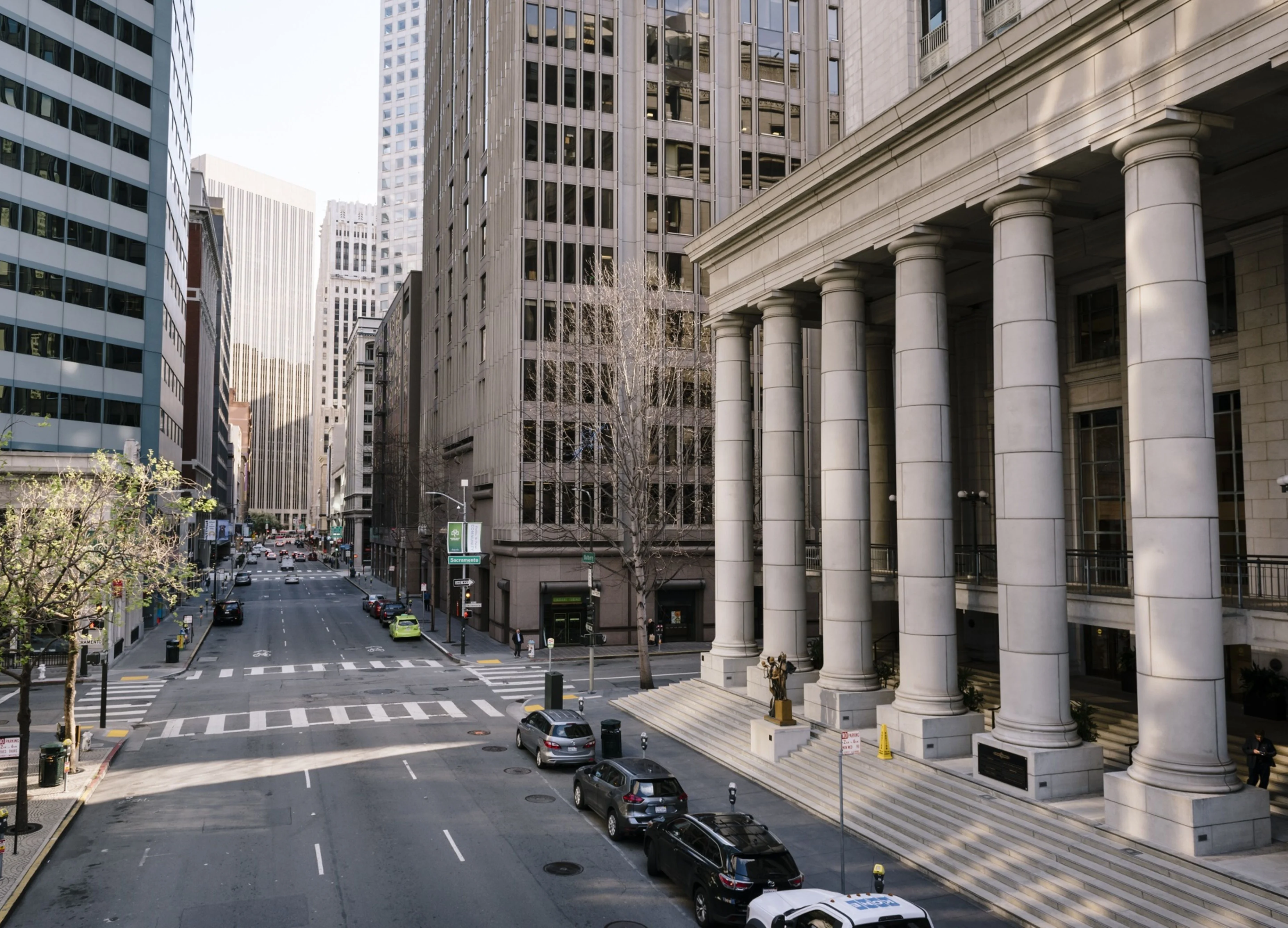 Economists See U.S. Facing Worst-Ever Quarterly Contraction