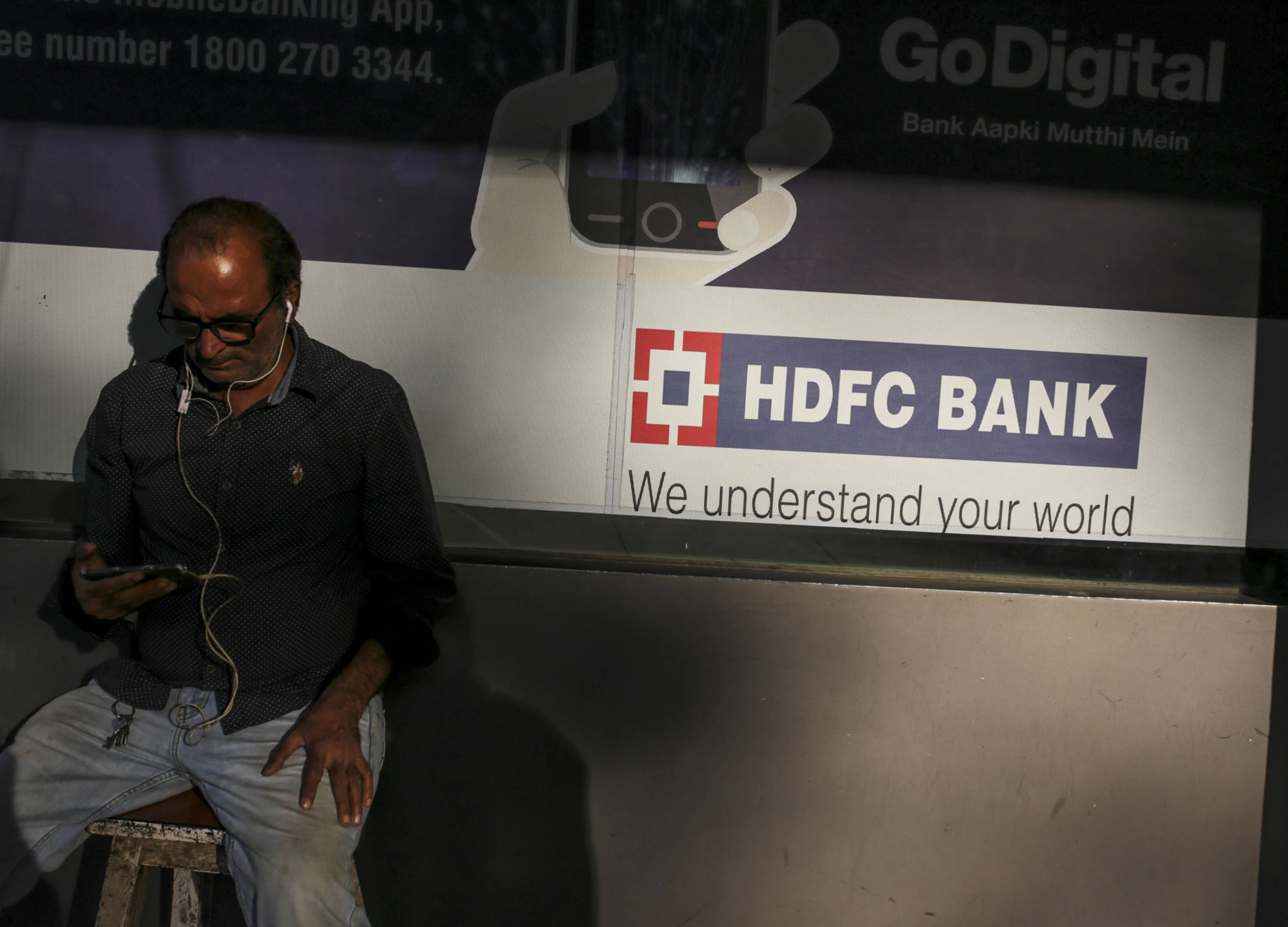 Top Indian Bank Ramps Up Corporate Loans as Rivals Retreat