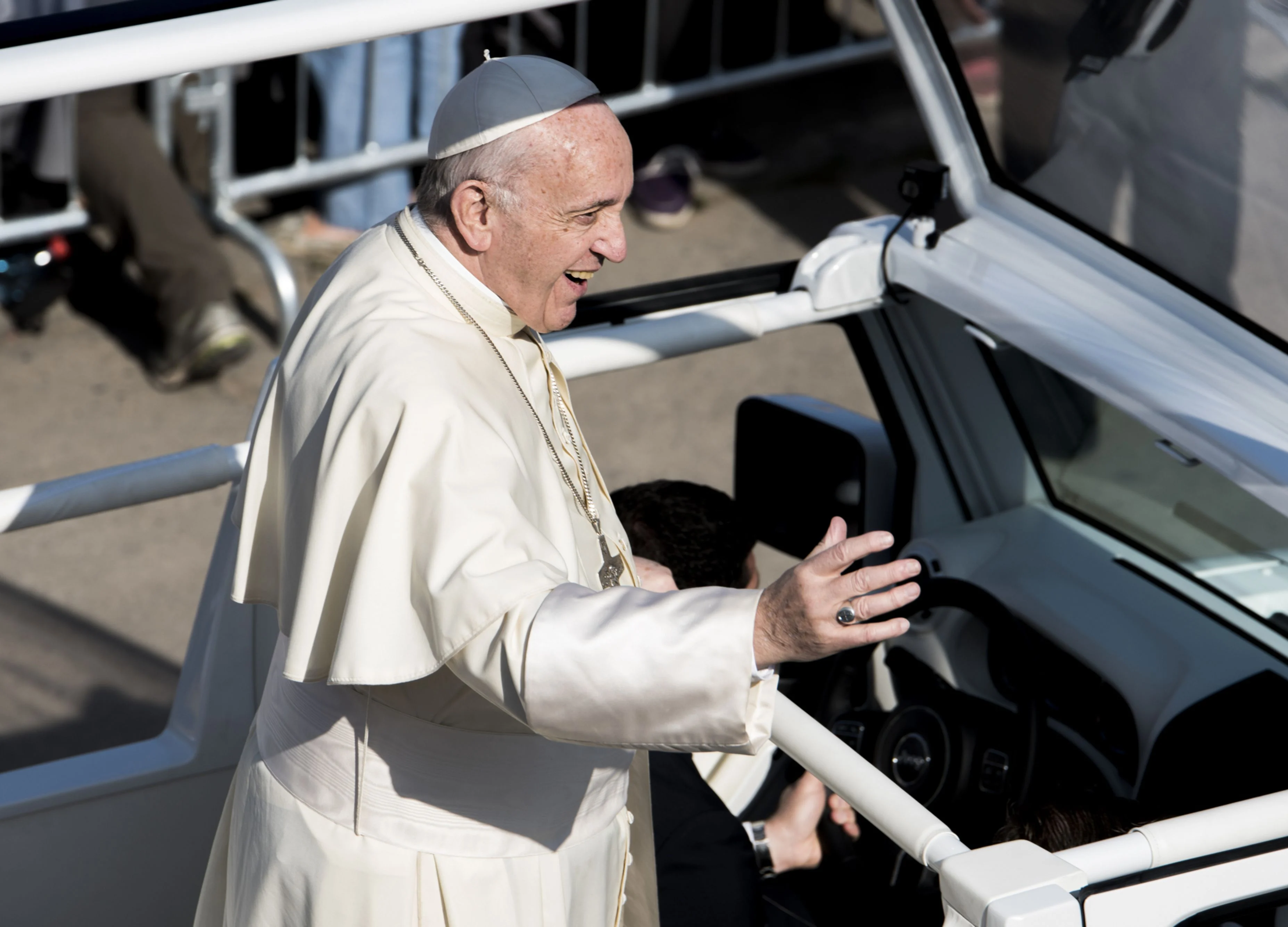 Pope Francis to Skip Weeklong Retreat Near Rome, Citing Cold