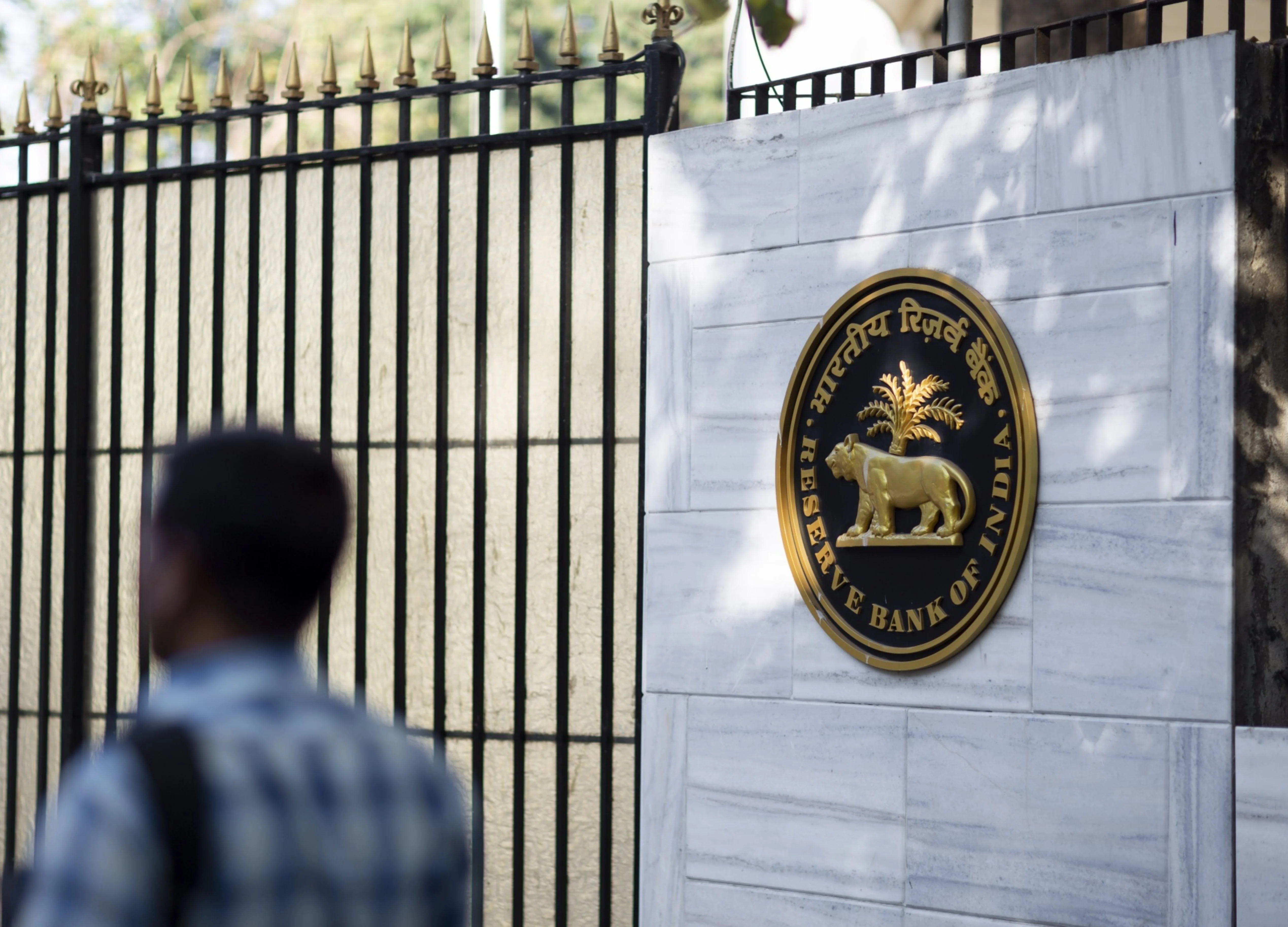 Bonds Rally in India With RBI’s $50 Billion Liquidity Pledge