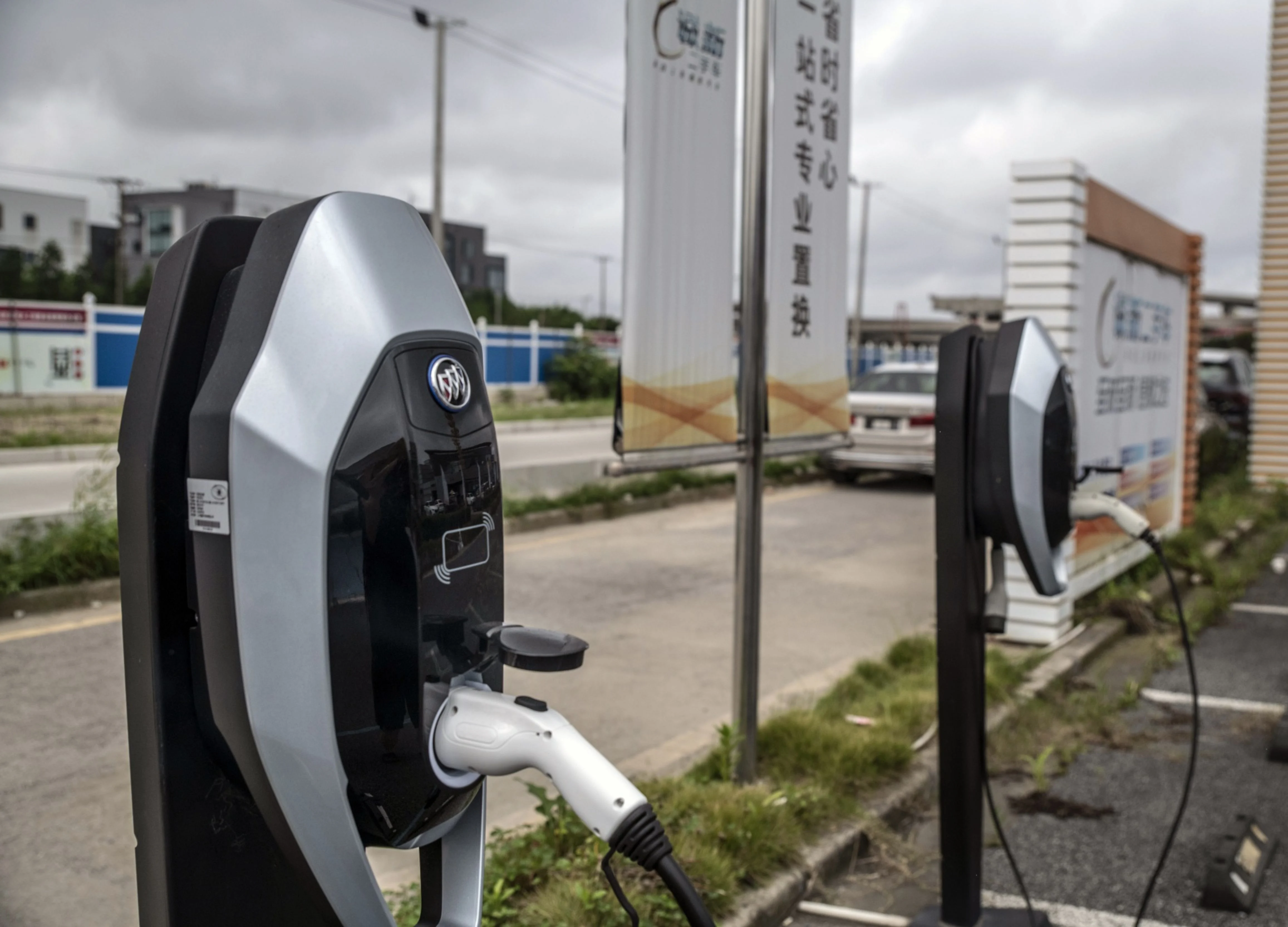 GM Says Its Battery Is the Android-Style Antidote to Tesla’s iPhone