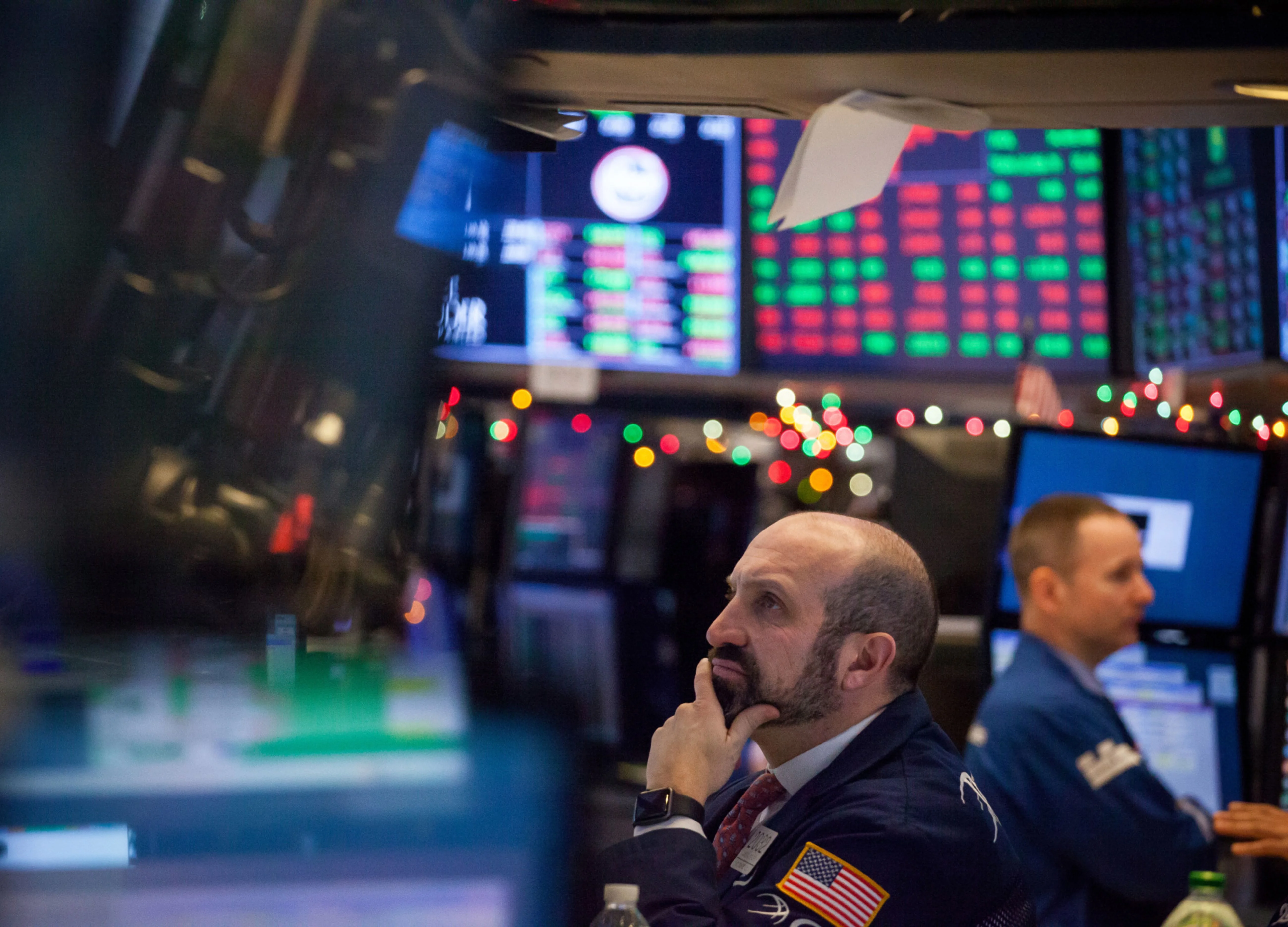 S&P 500 Sinks to Three-Year Low; Oil Tumbles: Markets Wrap