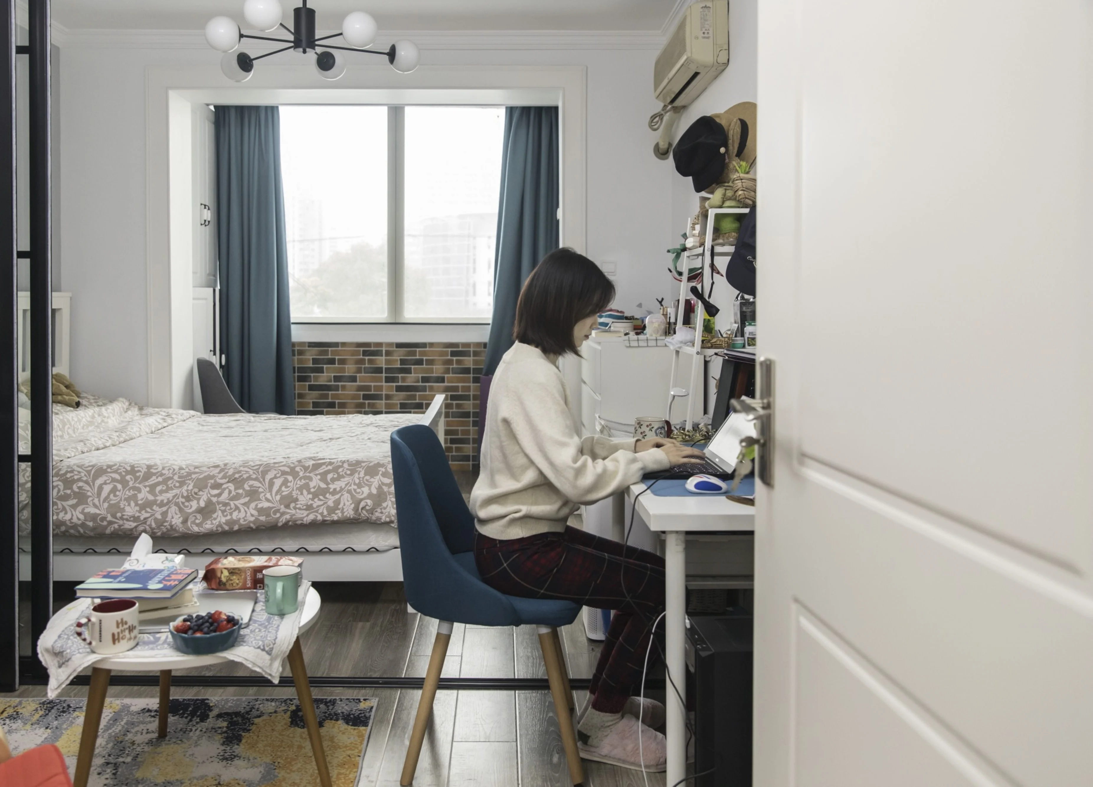How to Quickly Upgrade Your Home Office, According to Designers