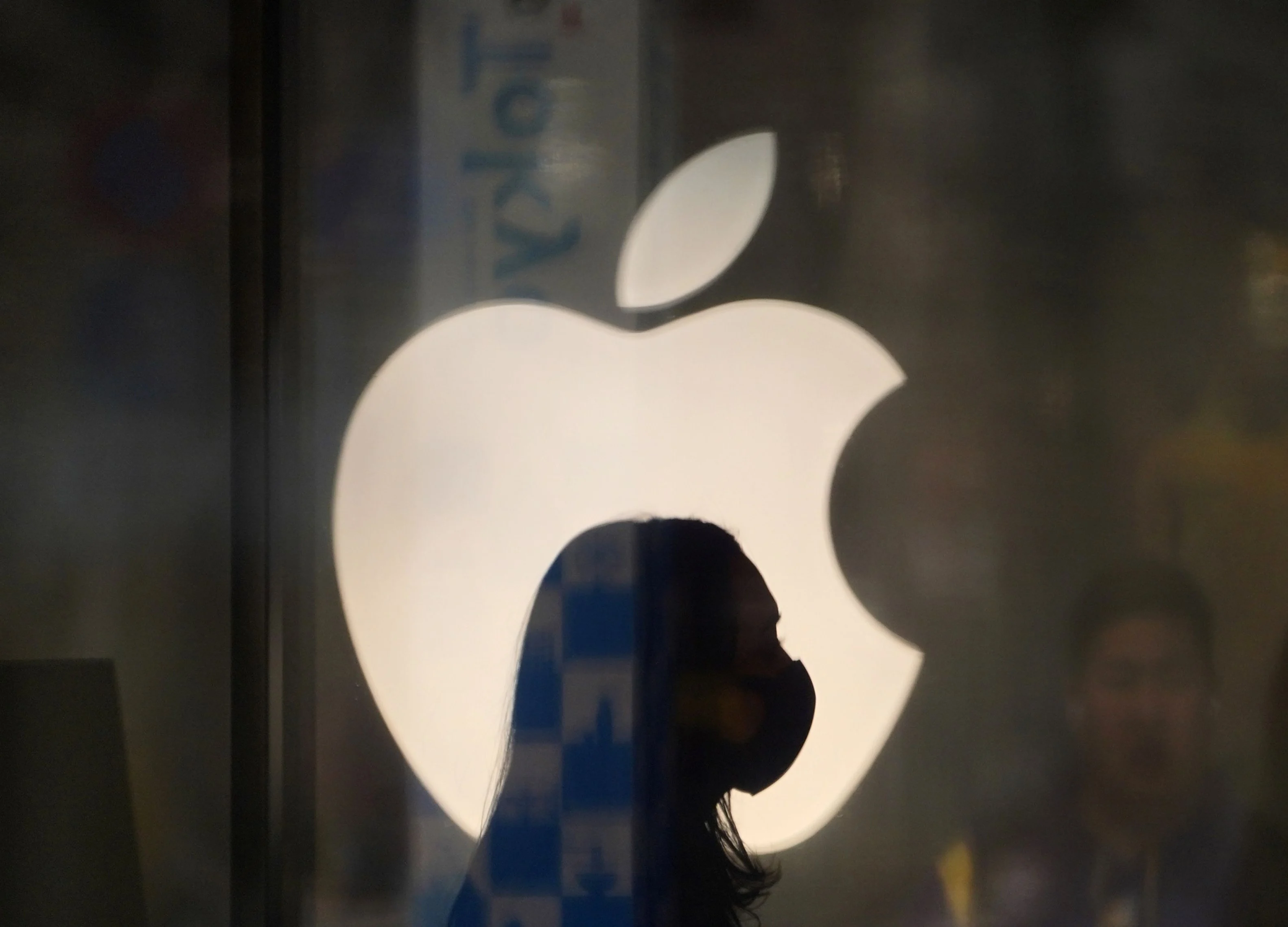 Apple’s Supply Chain Woes Linger Even as China Recovers