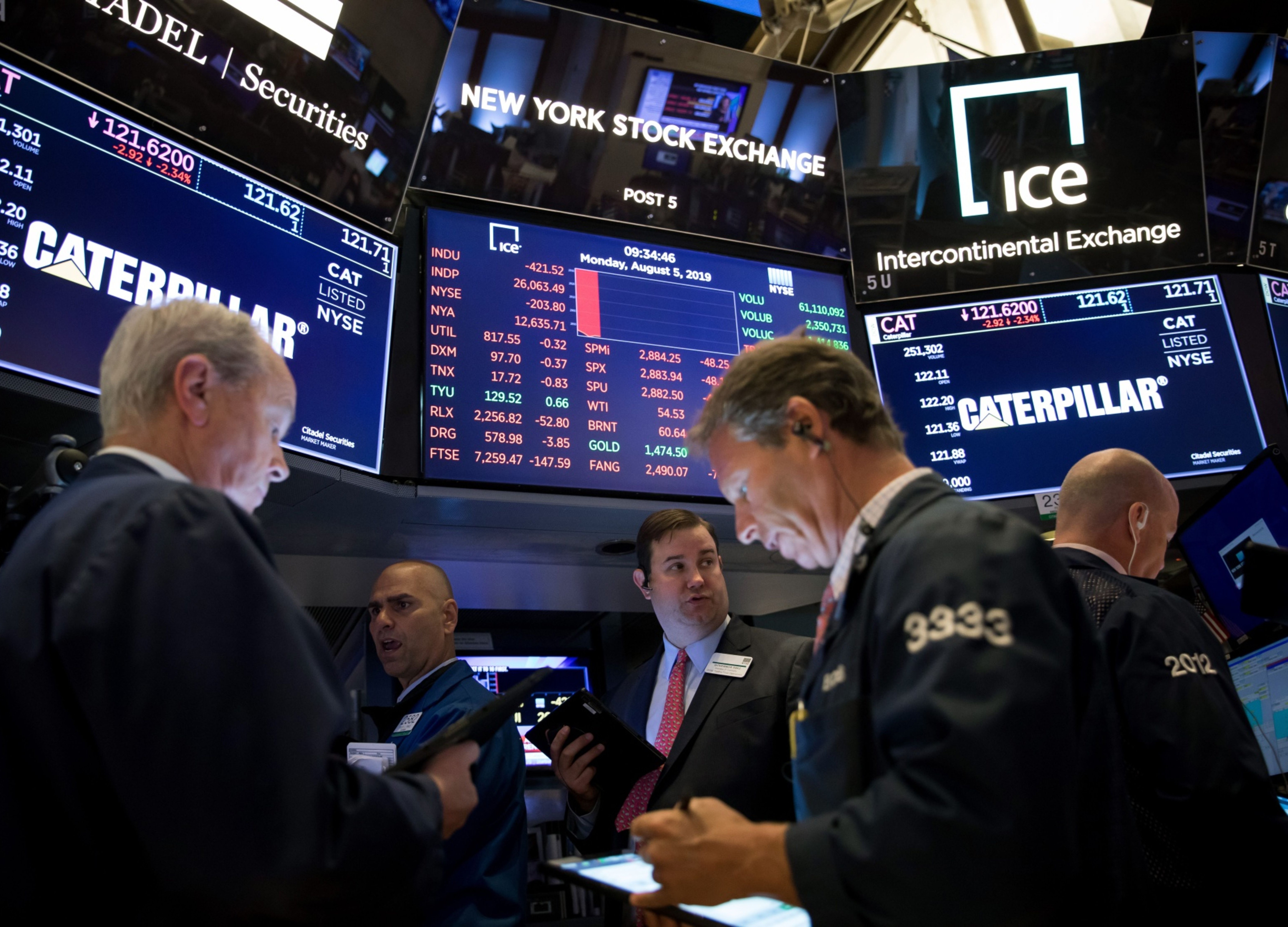 Traders Search for Places to Stash Oil as Price War Augurs Glut