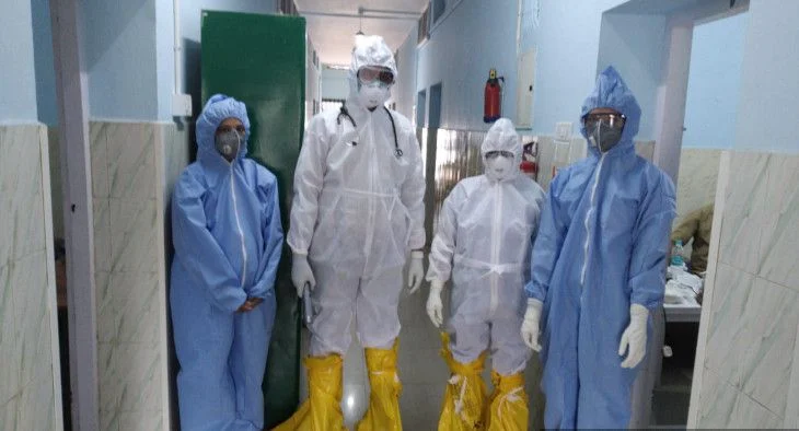 Doctors and staff at the Pathanamthitta General Hospital wearing personal protective equipment. (Photo: Pathanamthitta General Hospital)