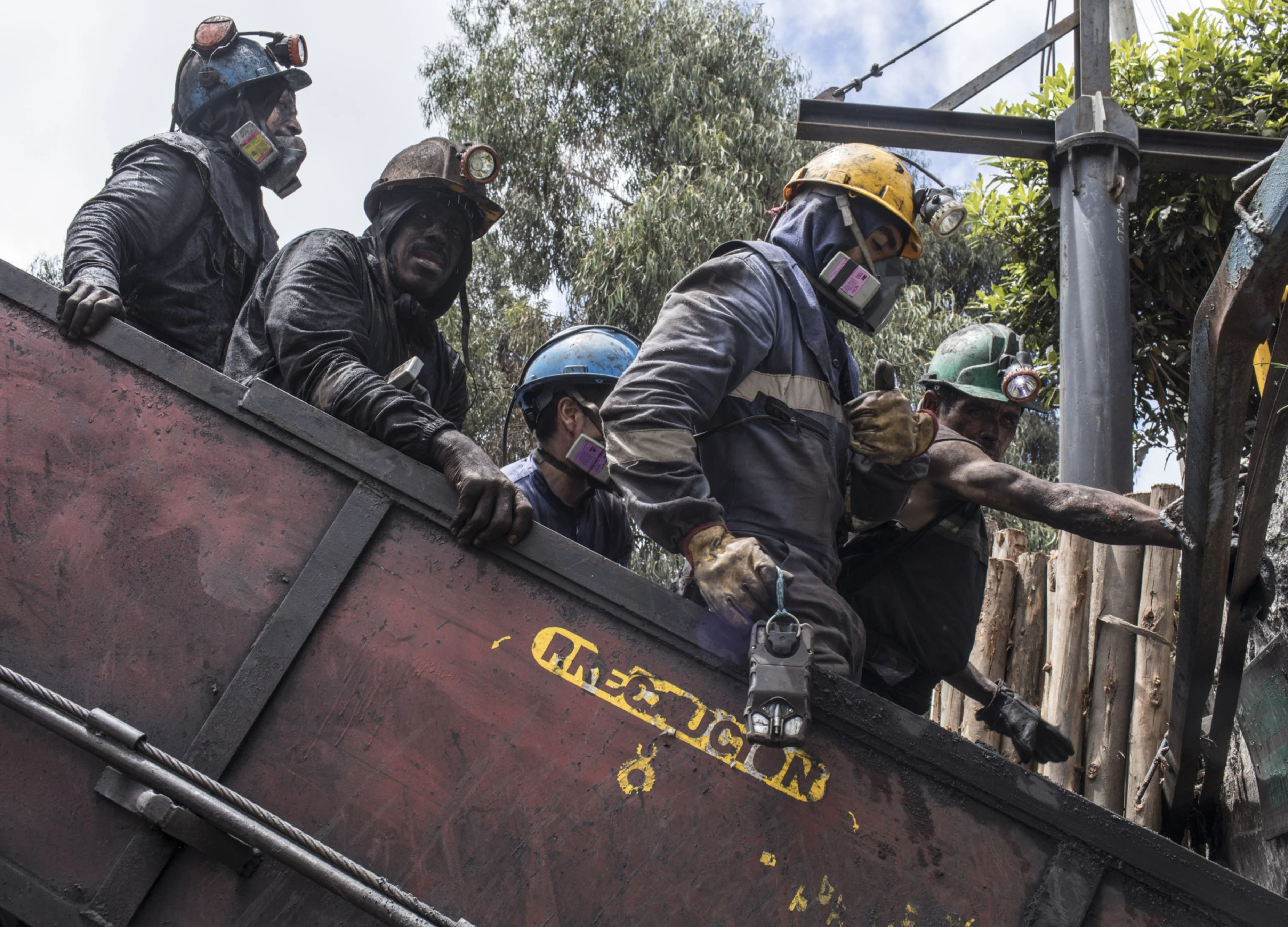 World’s Miners Slowly Grind to a Halt on Virus Restrictions