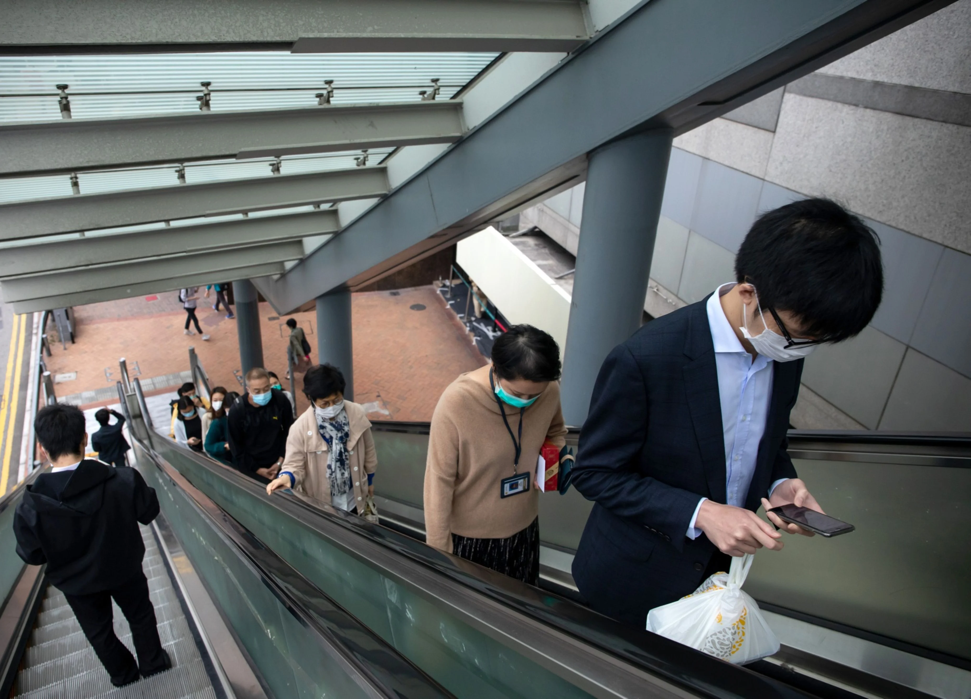 Hong Kong Business Outlook Plunges to Record Low on Virus