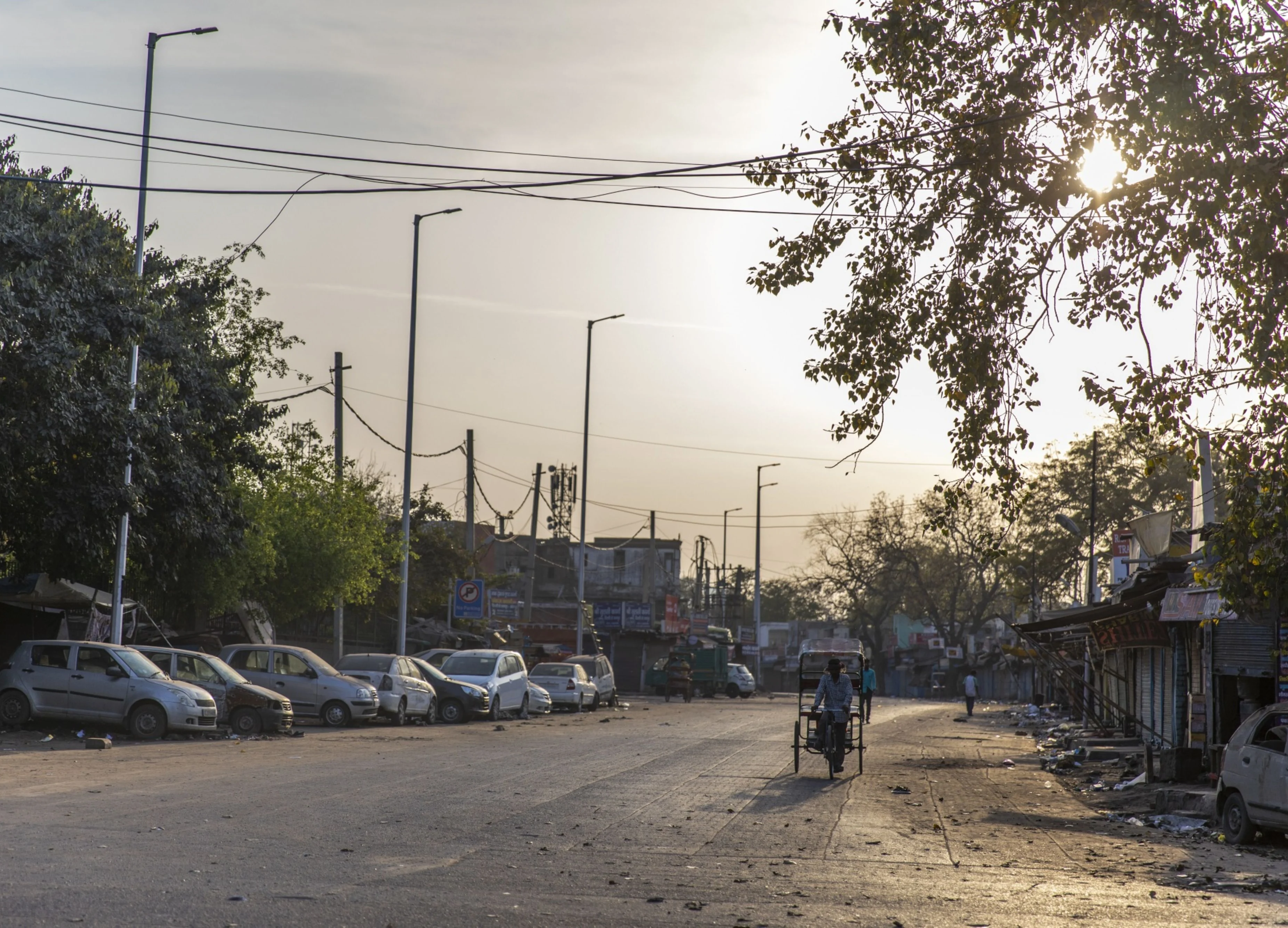 World’s Biggest Lockdown Prompts Tycoons to Seek India Rate Cuts