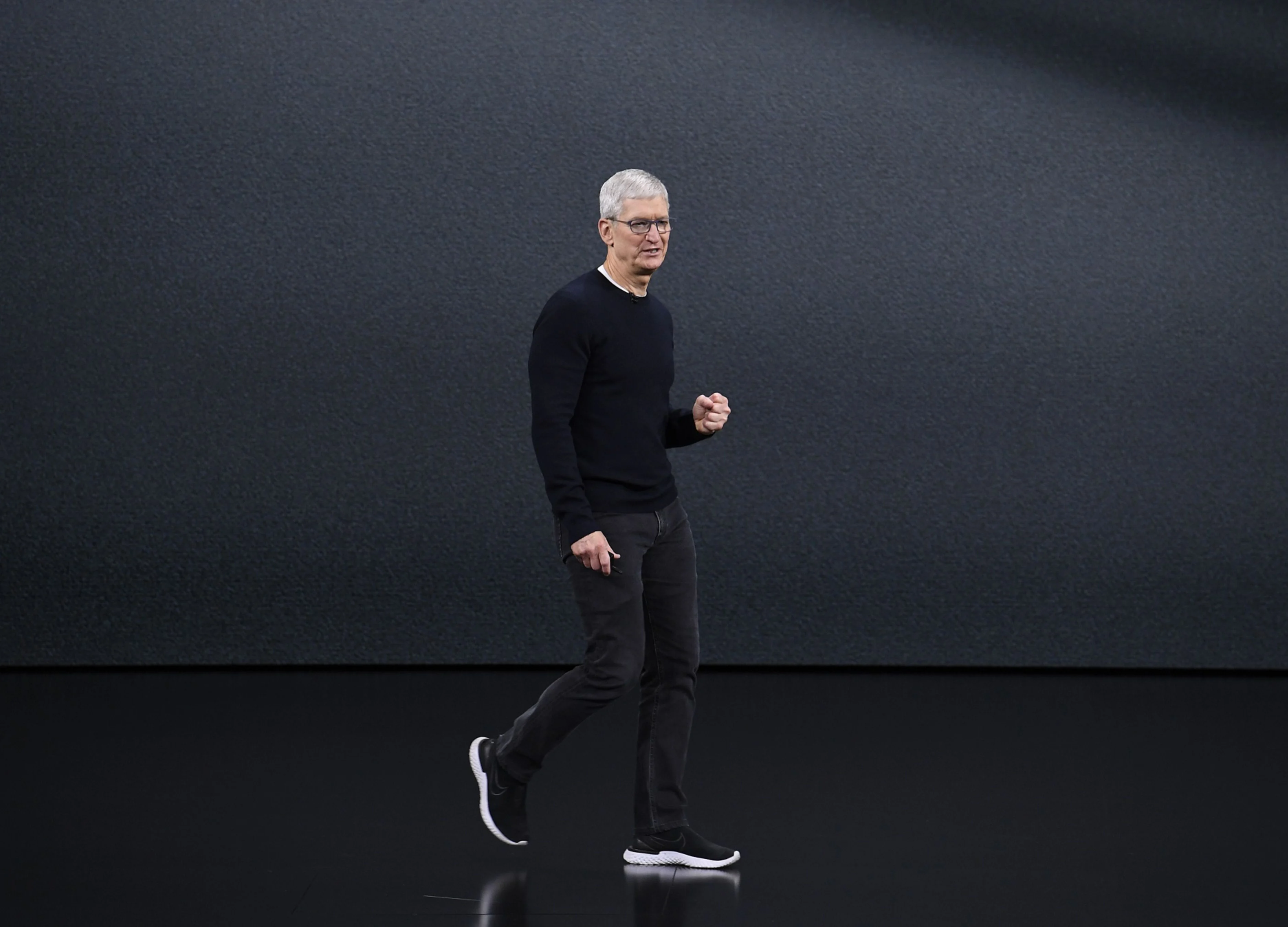 Tim Cook Says Apple Has Sourced 10 Million Masks