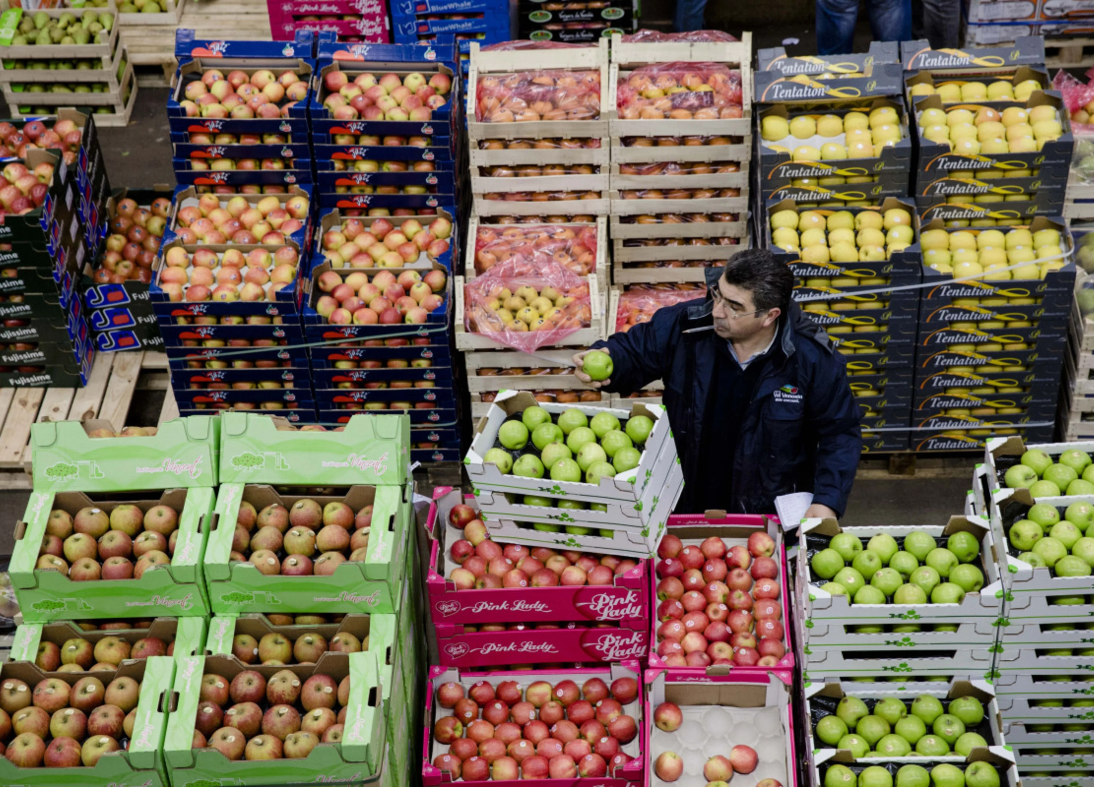 Restaurant Suppliers Are Stuck With Tons of Unsold Food