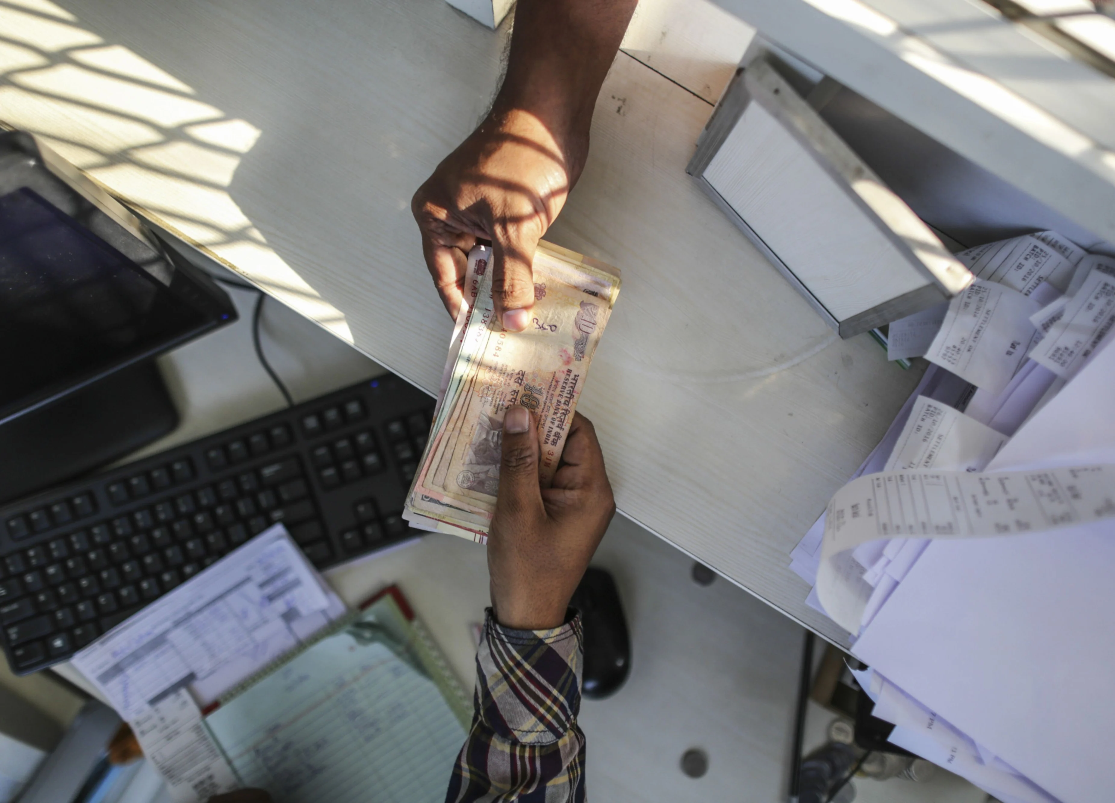 Bank Credit Growth Dips To 8.5% In January, RBI Data Shows