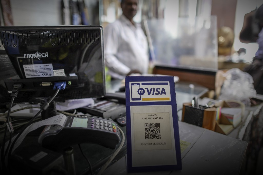 Modi Government Plans To Assist Small Retailers To Digitise Operations