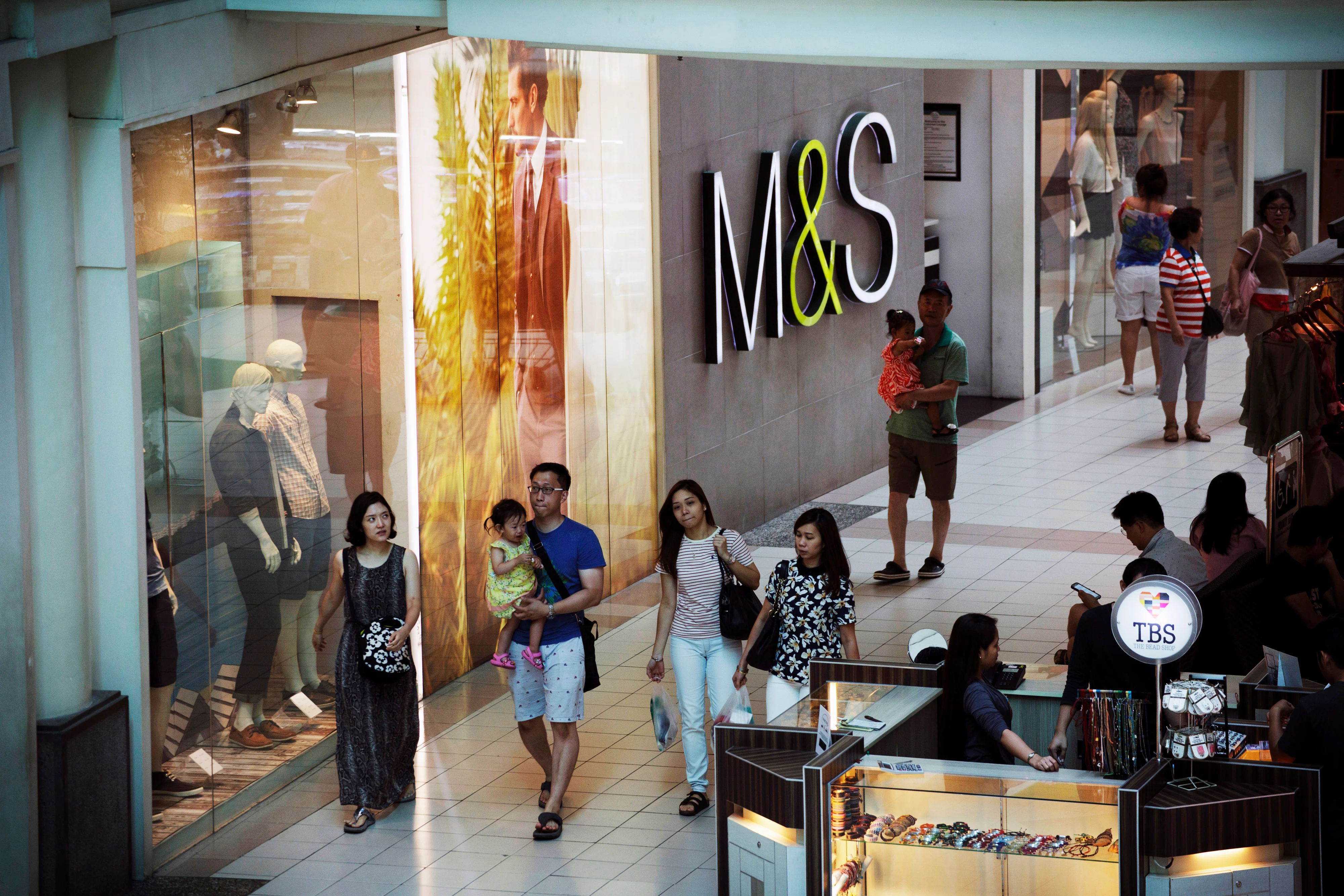 Marks Spencer Emulates Whole Foods In Bid To Juice Up Food Arm