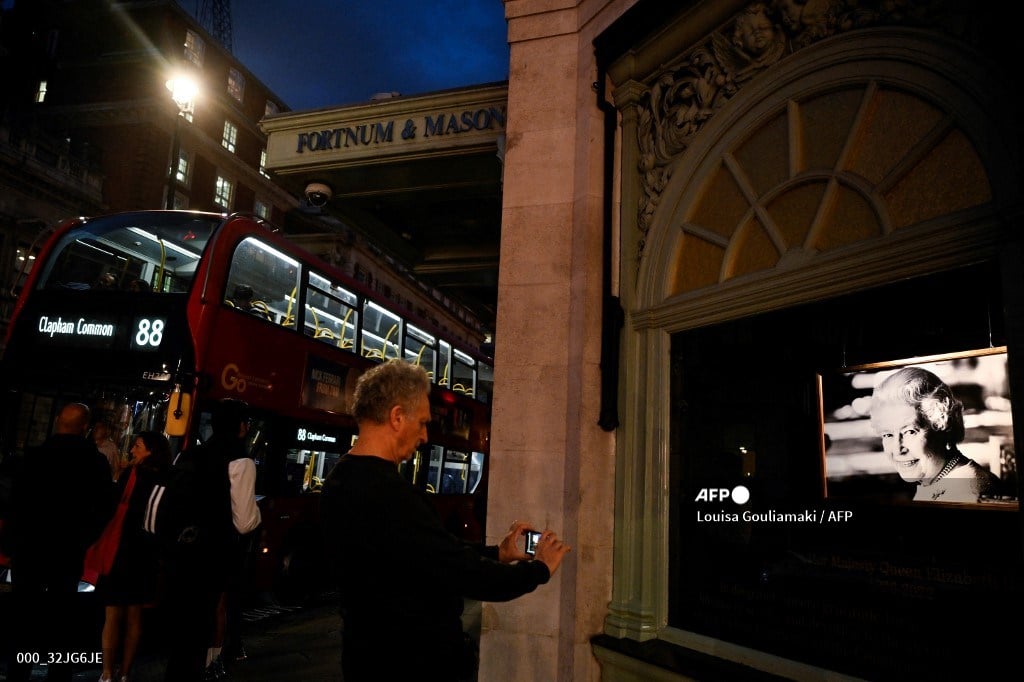 Queen Elizabeth’s favorite brands face losing royal warrant
