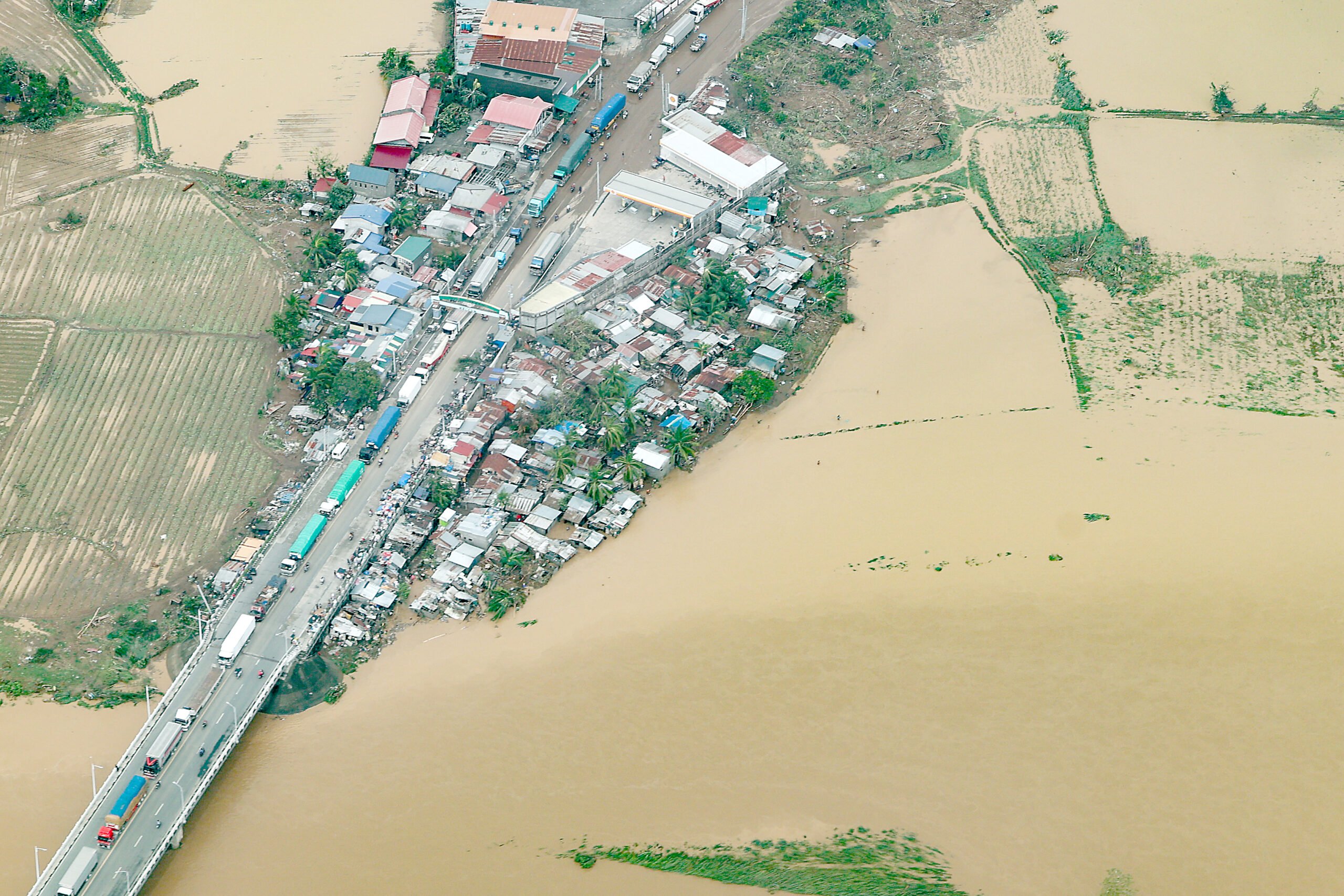 Price freeze in effect for ‘state of calamity’ provinces, says DTI