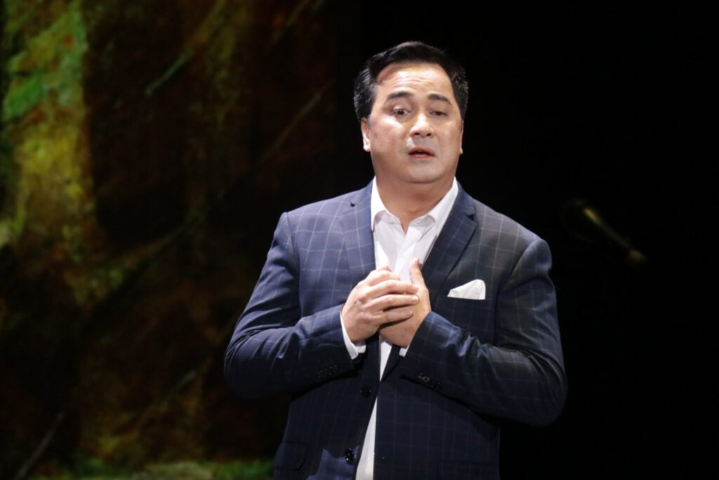Tenor Arthur Espiritu