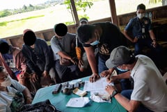 Fake gold bars, banknotes seized