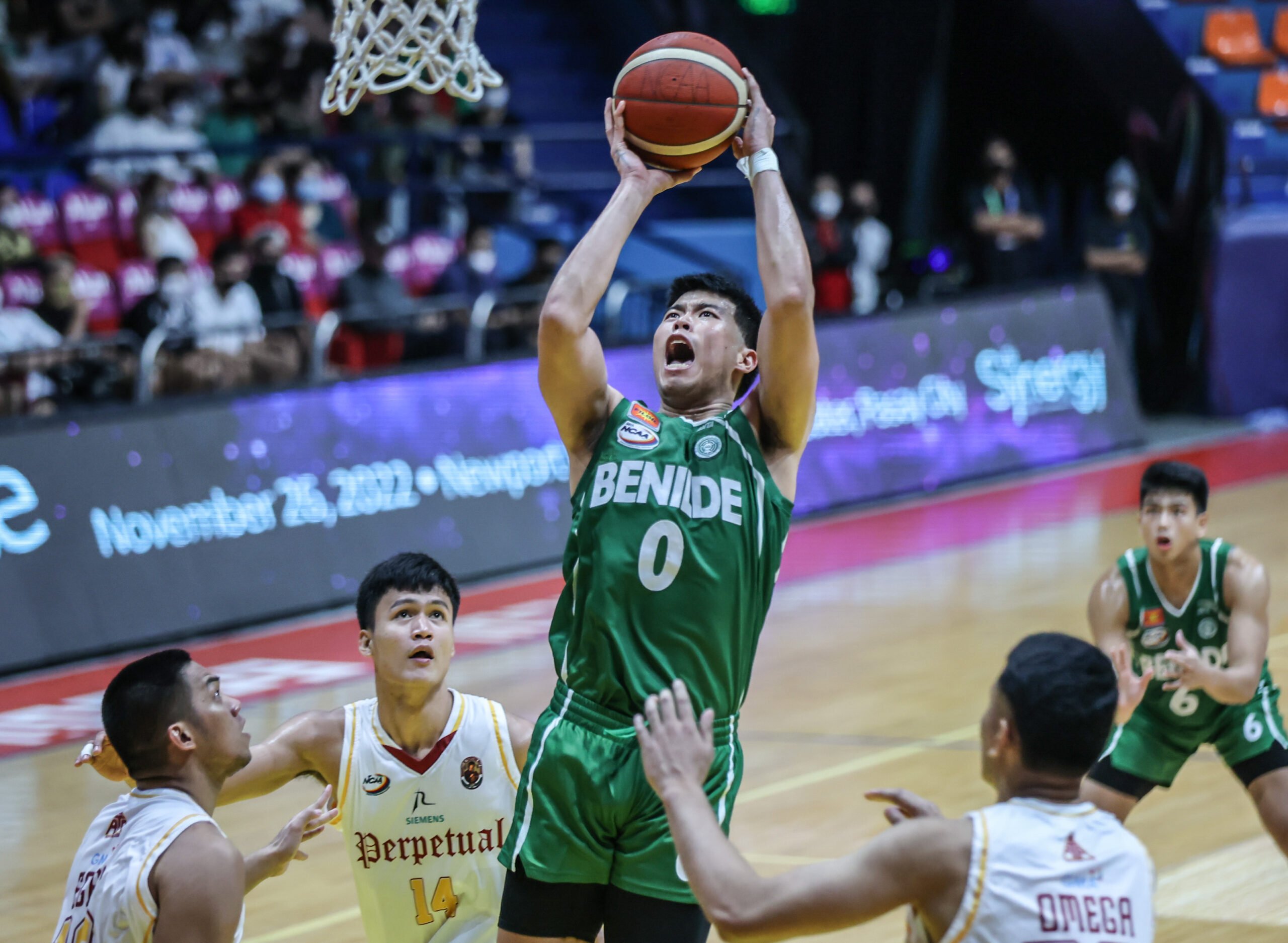 Will Gozum powers College of Saint Benilde to an 81-64 victory over College of Saint Benilde in Season 98 NCAA men’s basketball tournament. Photo by Rio Deluvio