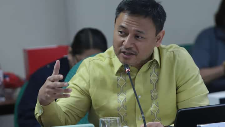 Photo courtesy of Senate PRIB