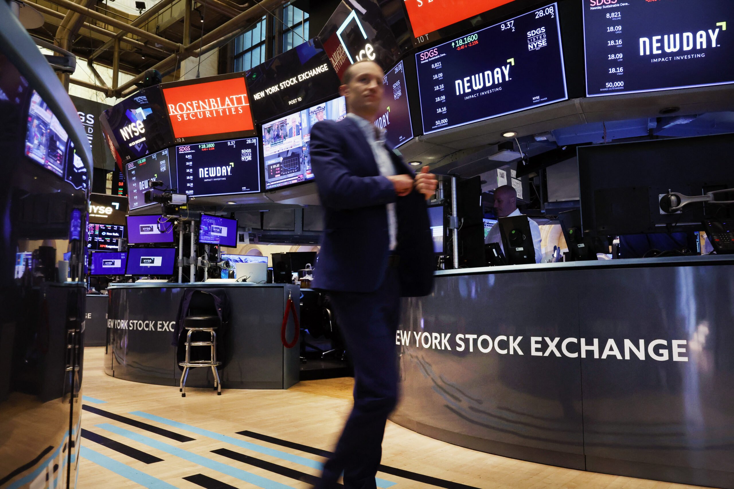 Stocks drop on sticky US inflation
