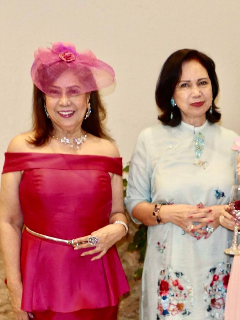 Ningning de Ocampo and Nini Licaros.