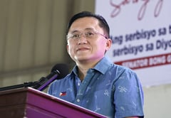 Bong Go aids micro entrepreneurs from various towns in Romblon