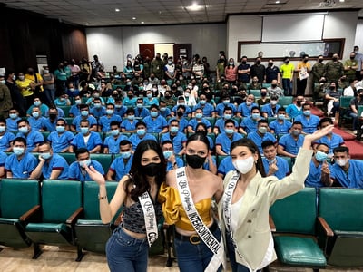 Bb. Pilipinas queens spend time with soldiers in hospital visit
