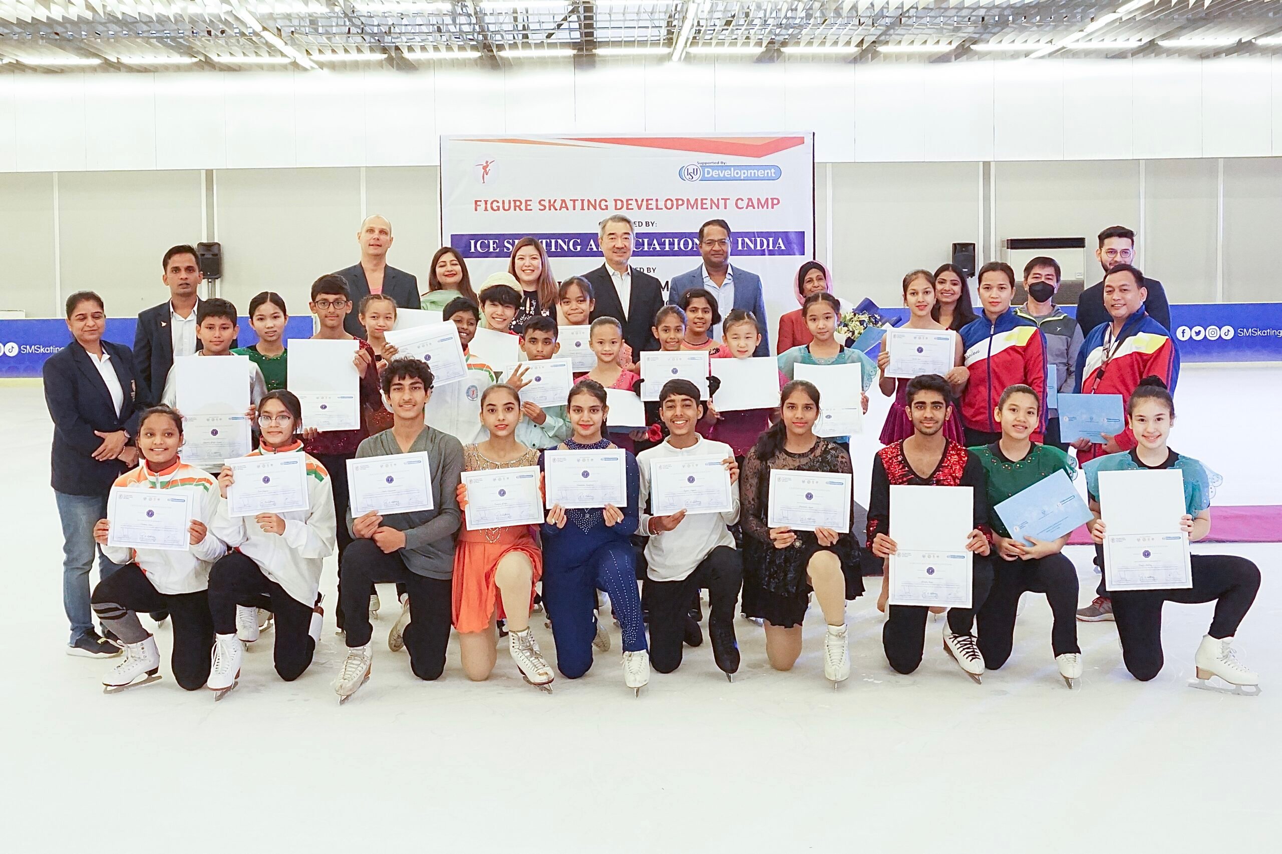 First figure skating development camp in PHL culminates at SM Megamall