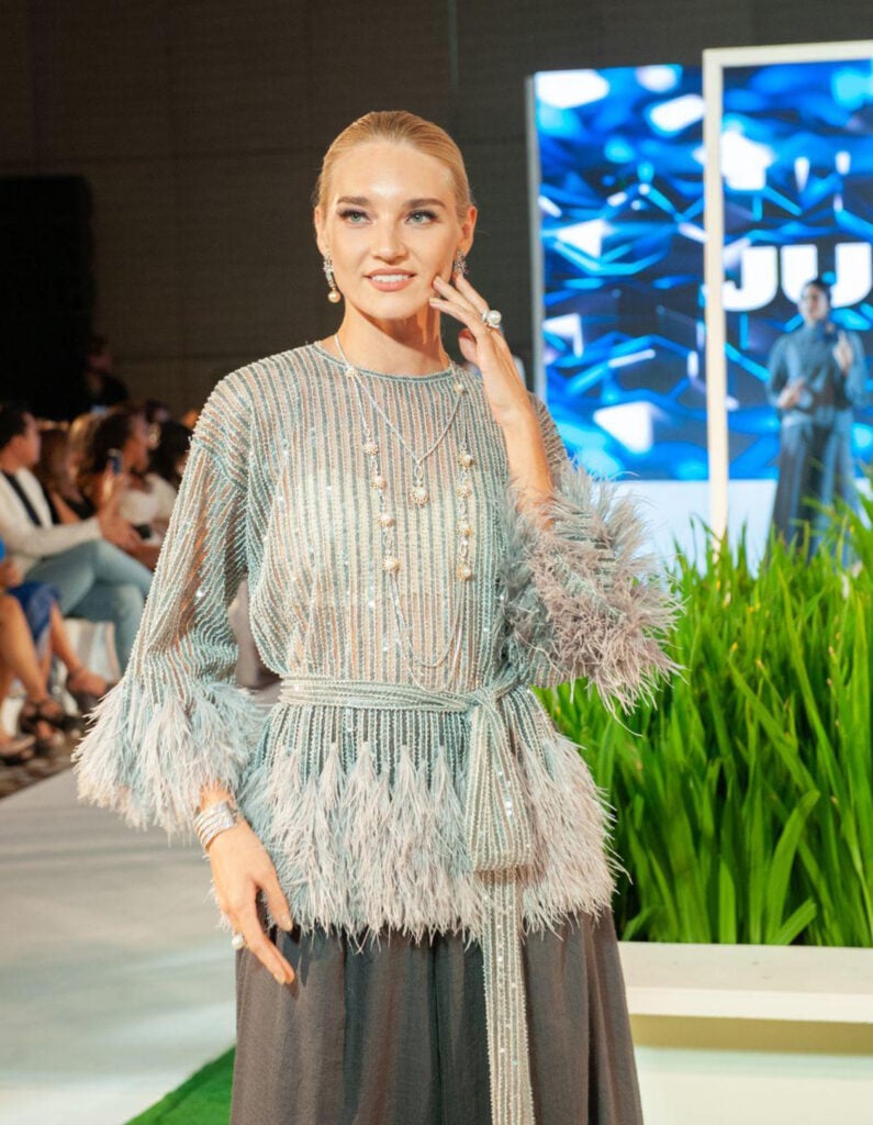 Iluliia Miranda in Jun Escario.