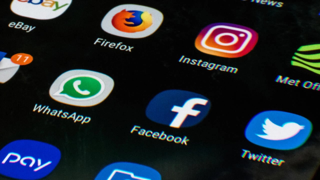 Tech CEOs face US Senate grilling over kid content