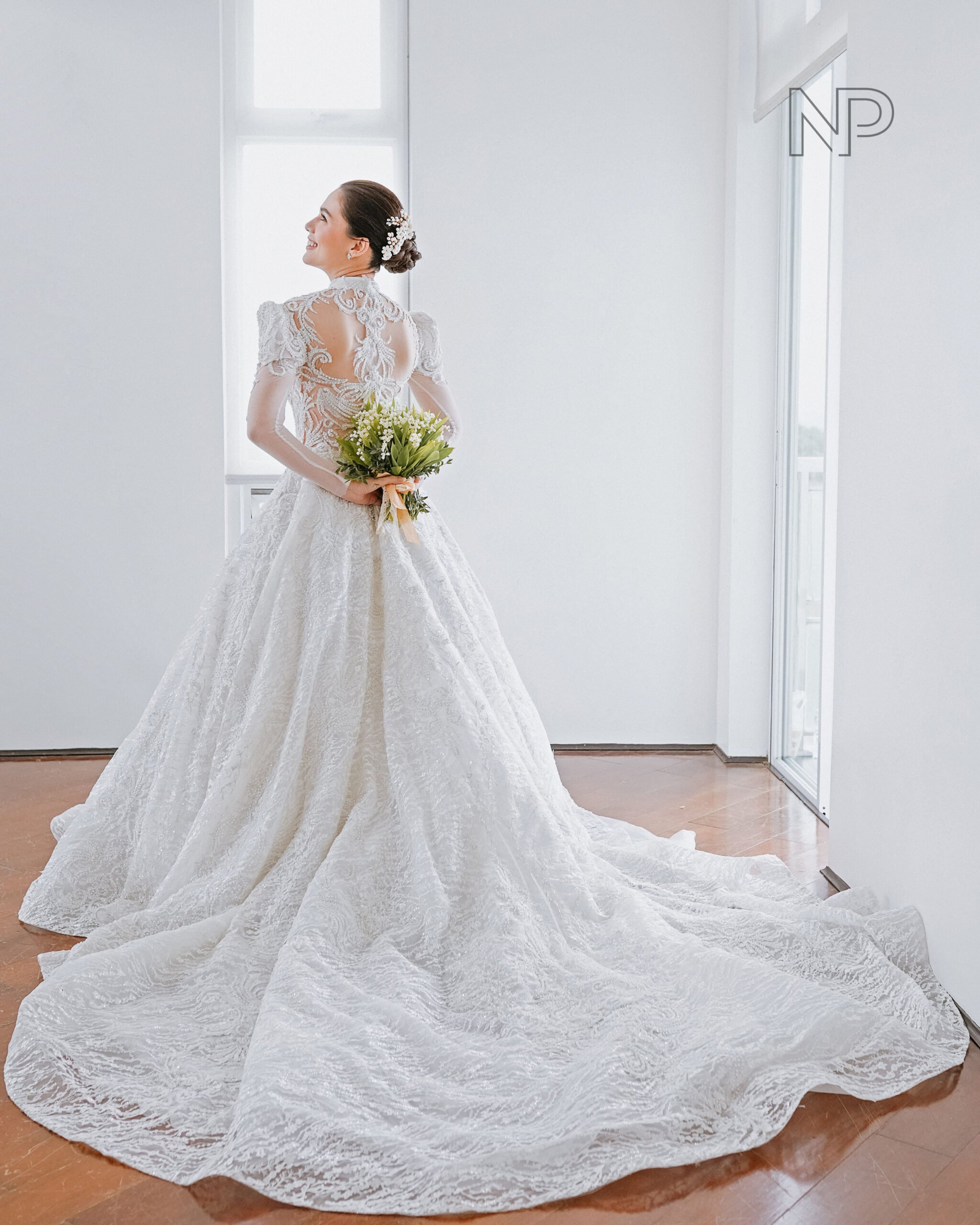 Jason Abalos and Vicki Rushton: Modern Filipiniana wedding